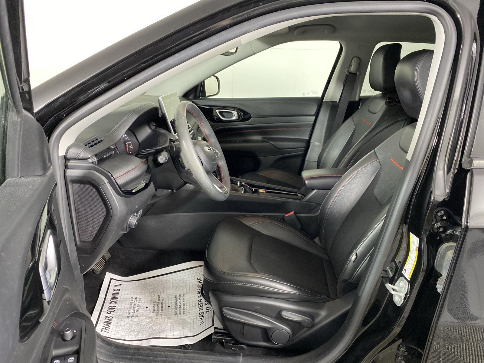 Used 2022 Diamond Black Crystal Pearlcoa Jeep Trailhawk image 12
