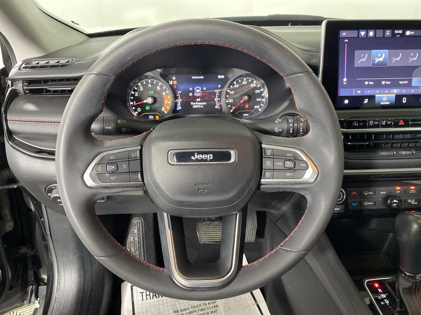 Used 2022 Diamond Black Crystal Pearlcoa Jeep Trailhawk image 13