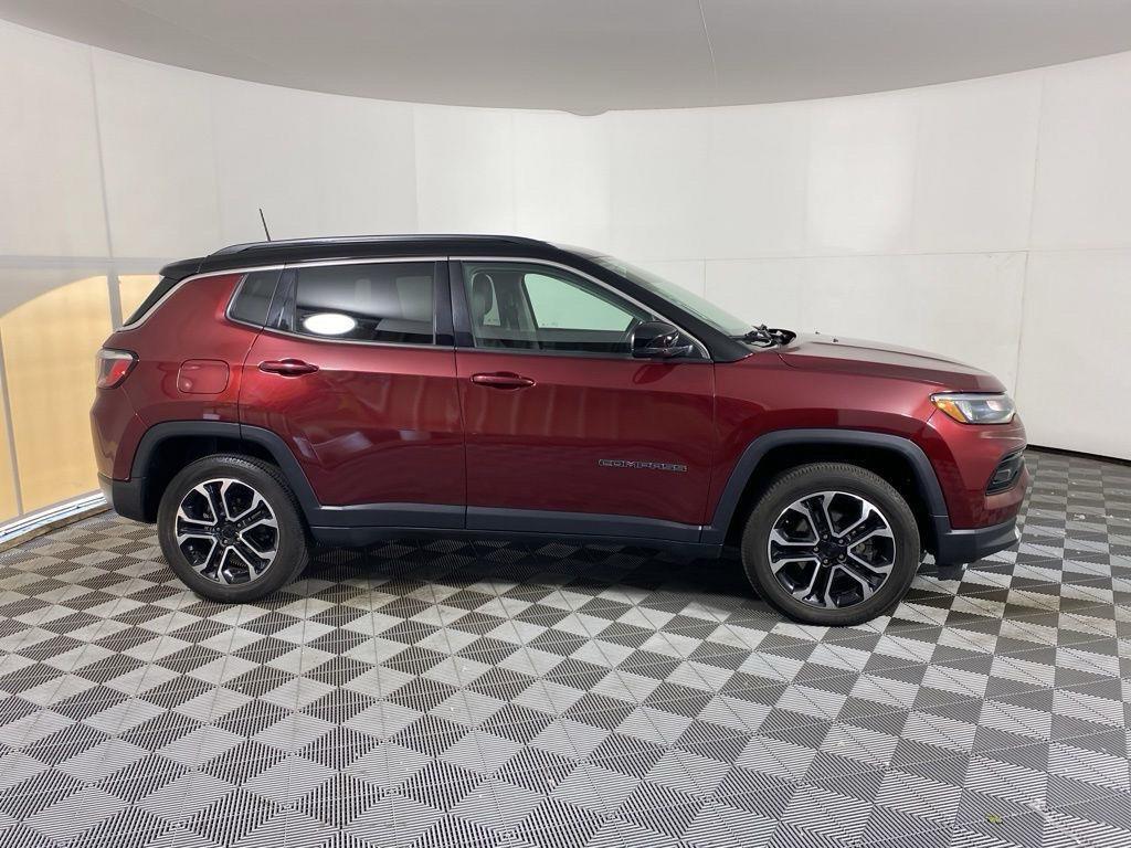 Certified Used 2022 Velvet Red Pearlcoat Jeep Limited image 4