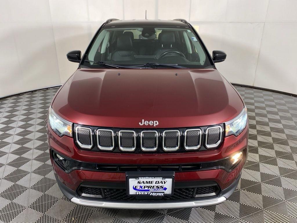 Certified Used 2022 Velvet Red Pearlcoat Jeep Limited image 8