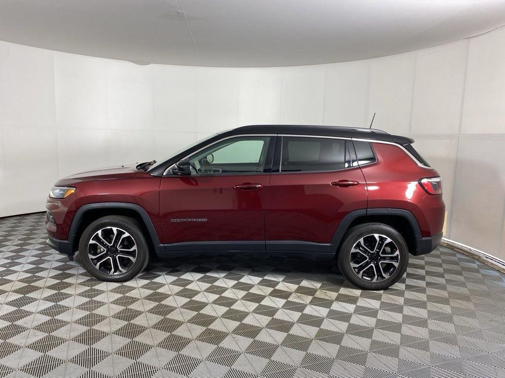 Certified Used 2022 Velvet Red Pearlcoat Jeep Limited image 13