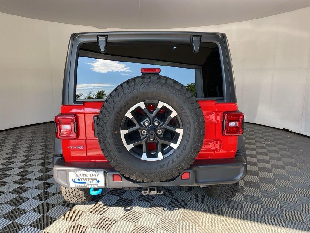 Used 2025 Firecracker Red Clearcoat Jeep Rubicon 4xe image 15