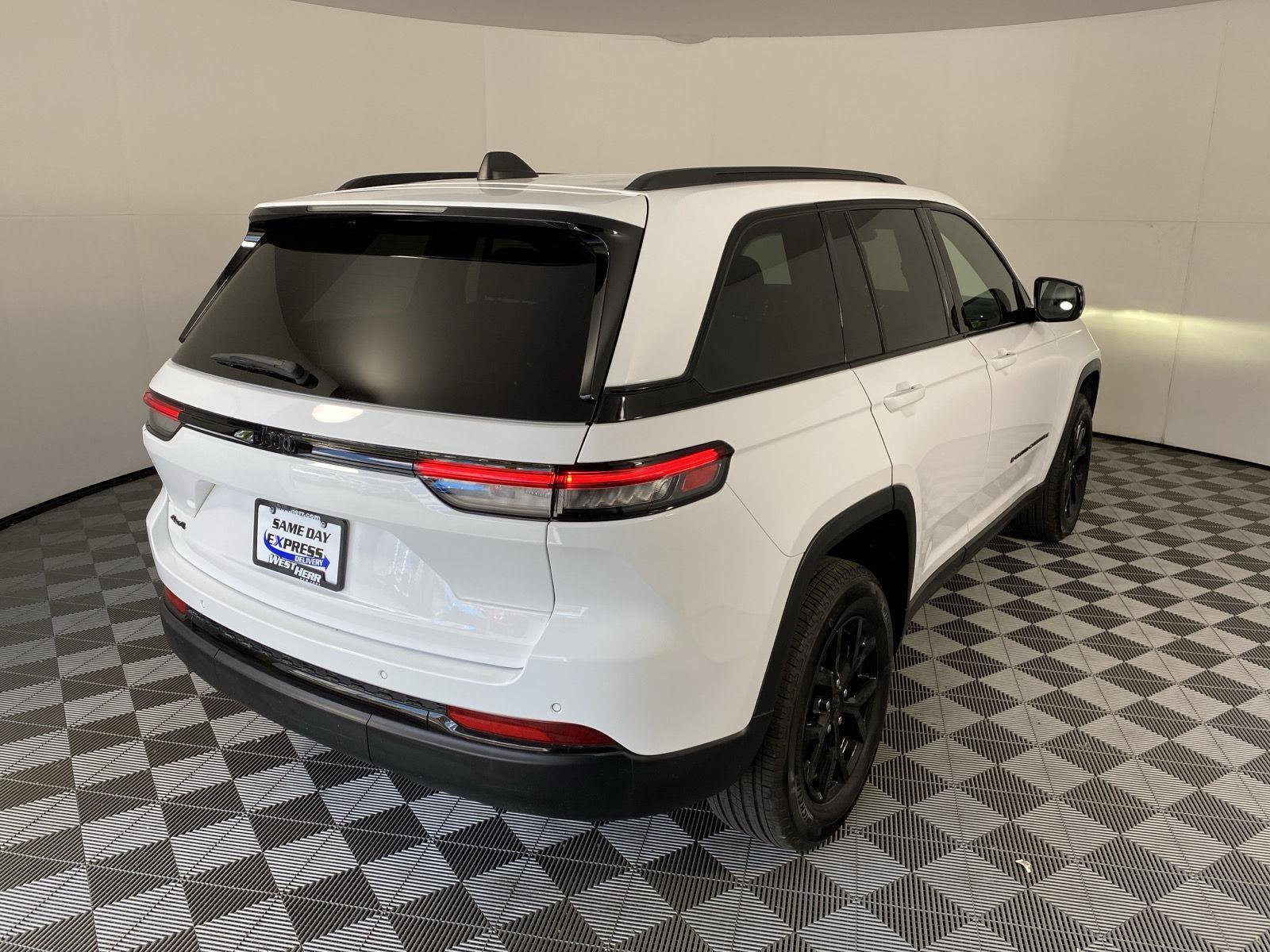 Used 2024 Bright White Clearcoat Jeep Altitude image 6