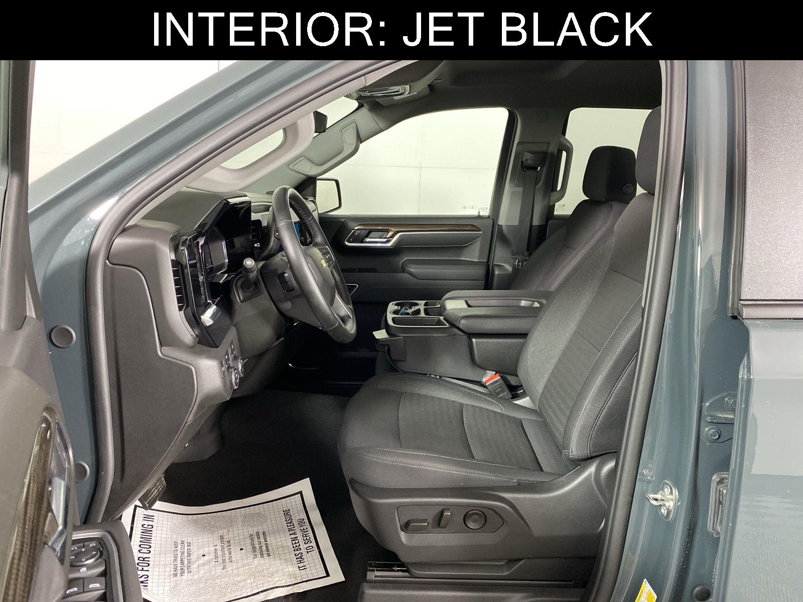 Used 2025 Cypress Gray Chevrolet LT image 10