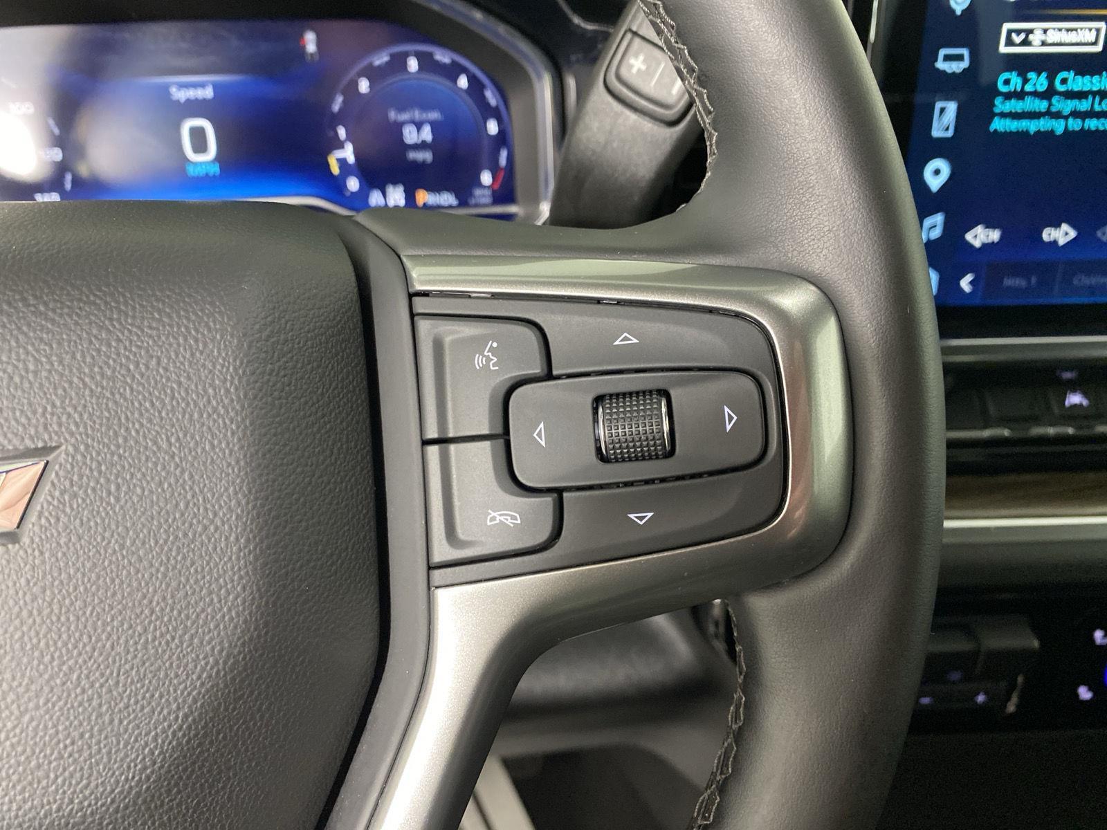Used 2025 Cypress Gray Chevrolet LT image 20