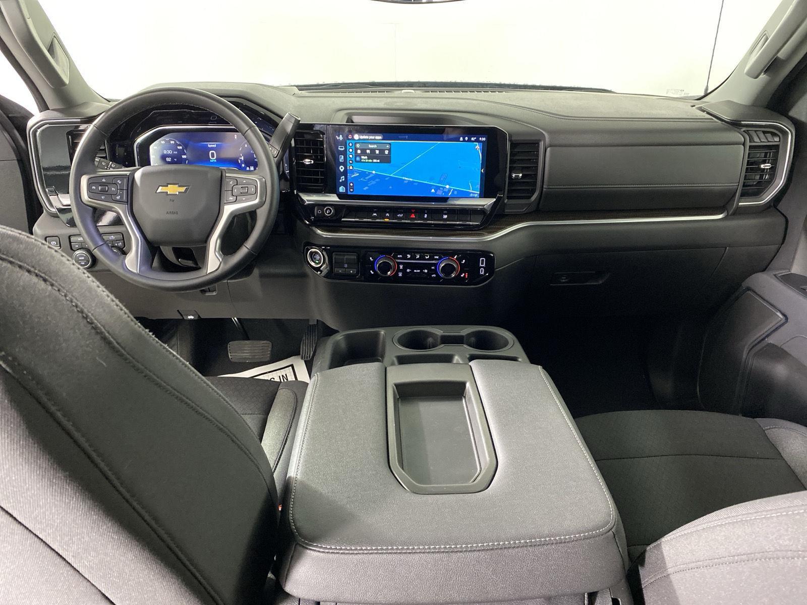 Used 2025 Cypress Gray Chevrolet LT image 16