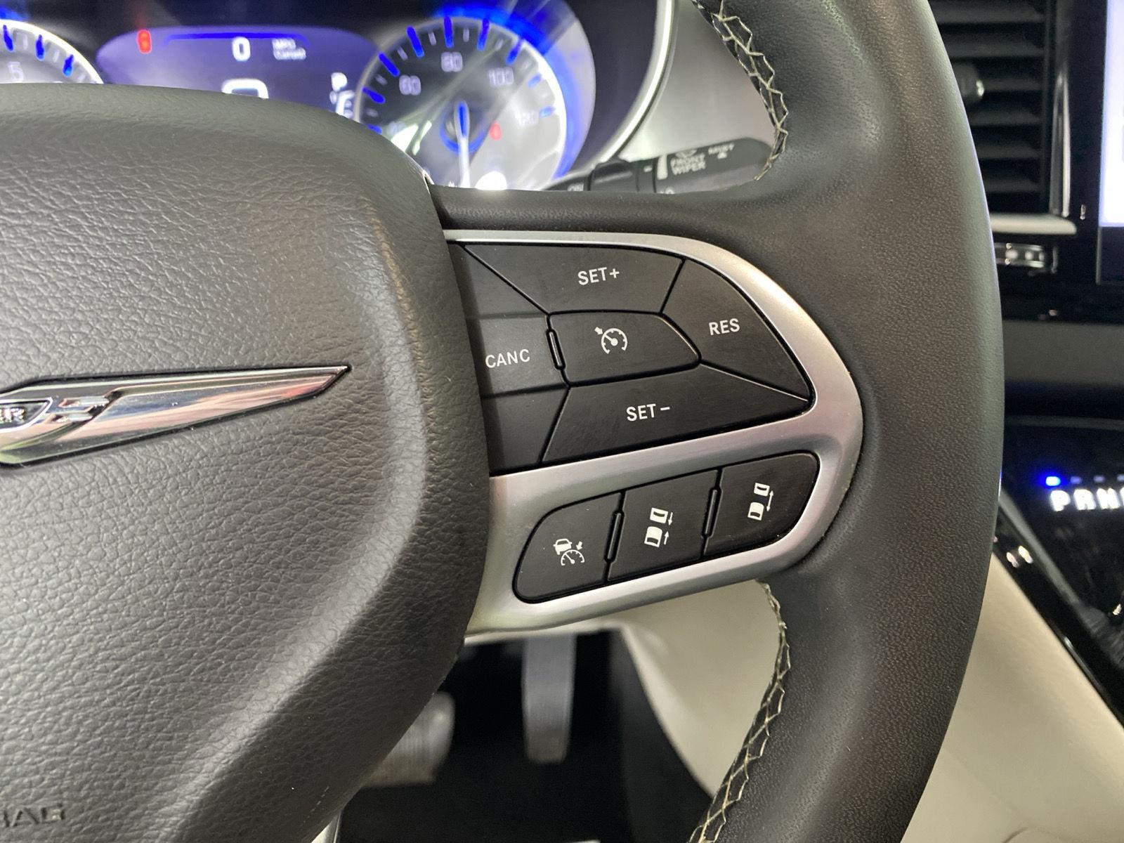 Used 2023 Bright White Clearcoat Chrysler Touring L image 16