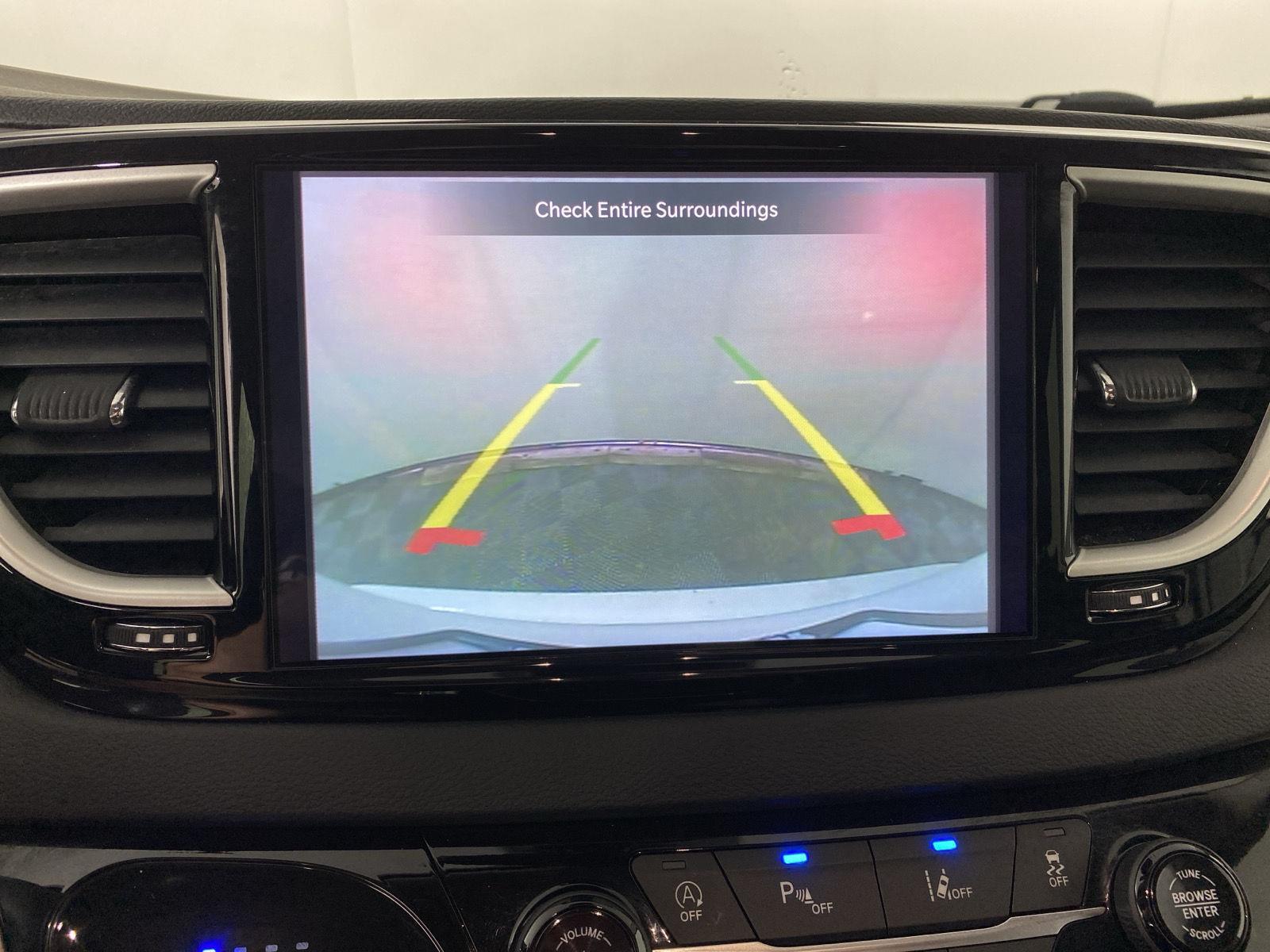 Used 2023 Bright White Clearcoat Chrysler Touring L image 19