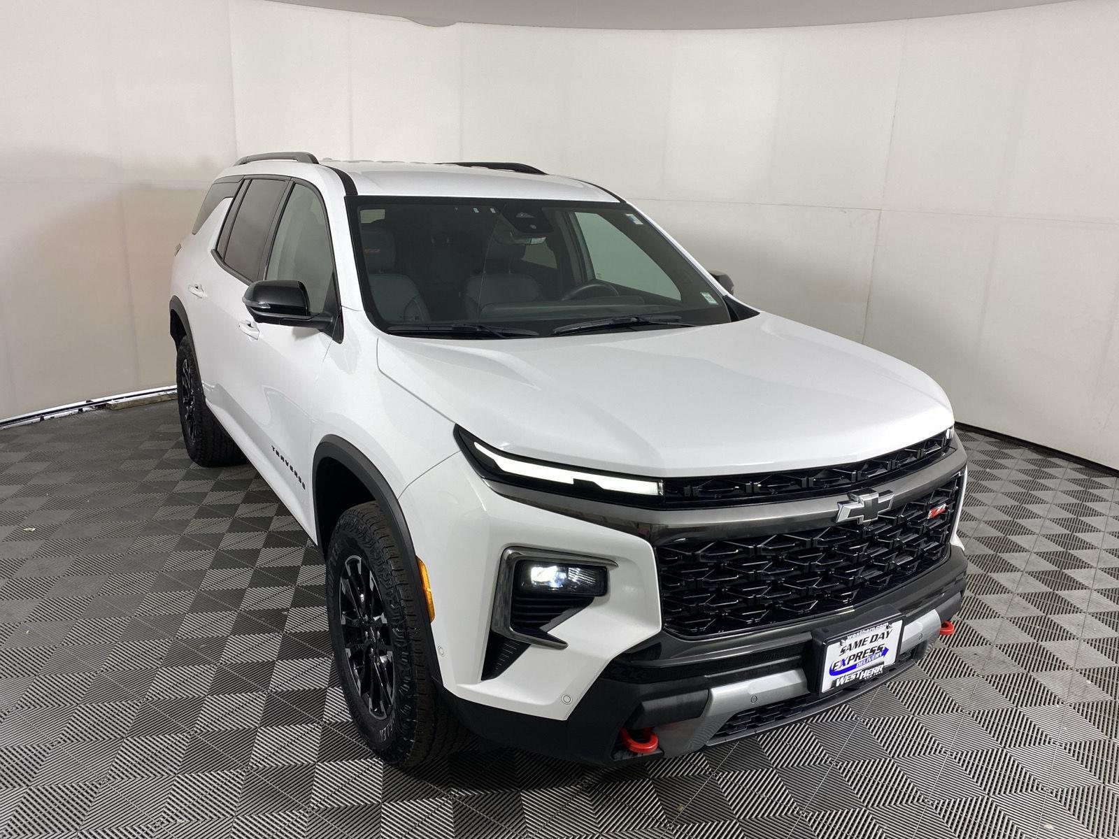 Used 2024 Summit White Chevrolet AWD Z71 image 21