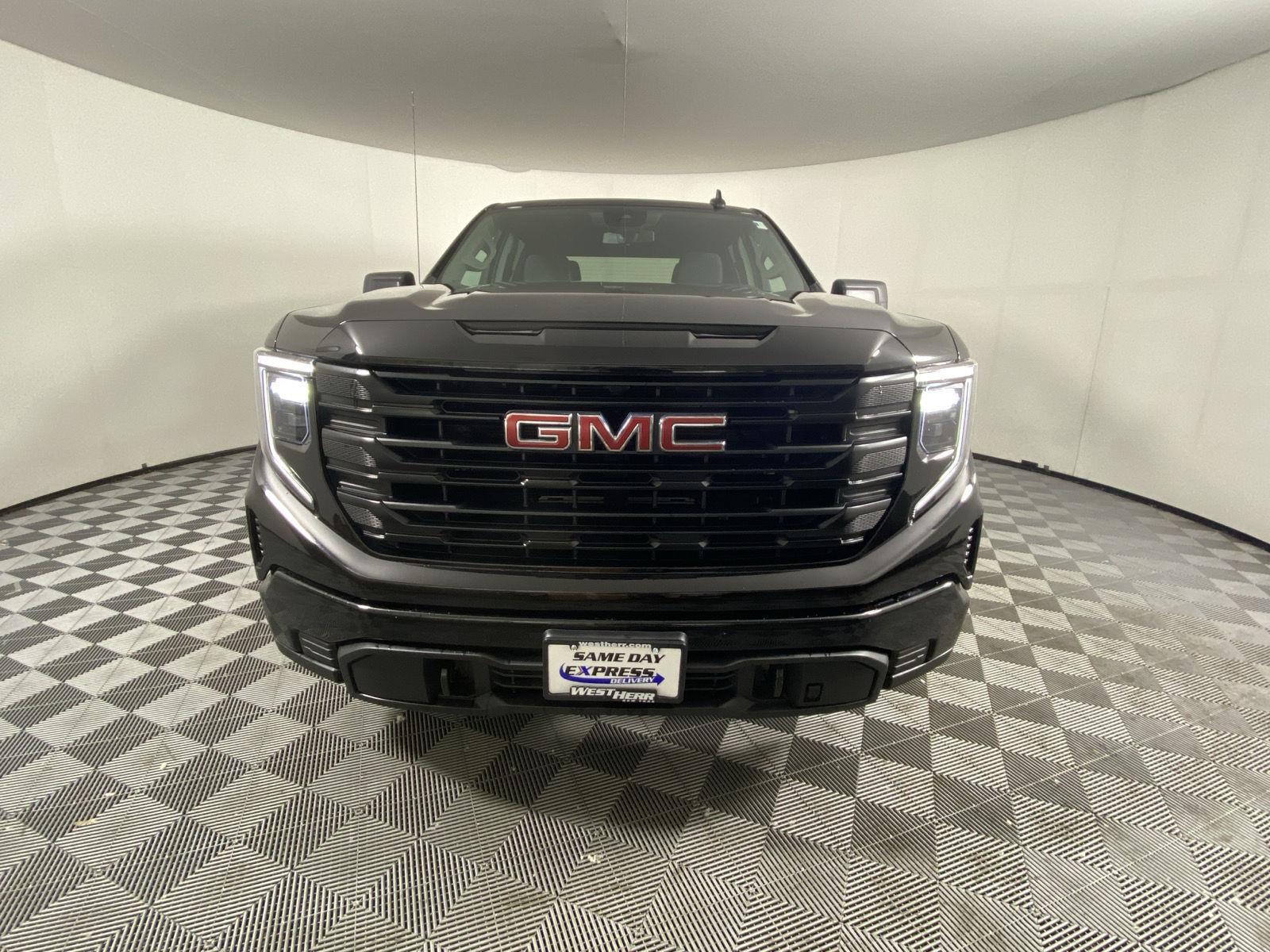 Used 2024 Onyx Black GMC Pro image 7