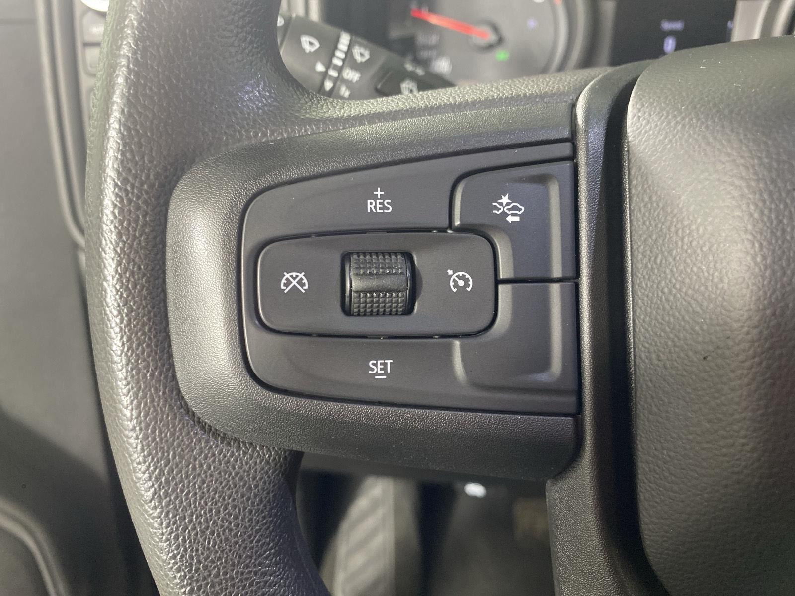 Used 2024 Onyx Black GMC Pro image 18
