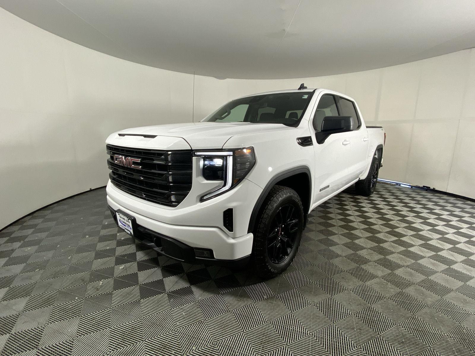 Used 2024 Summit White GMC Elevation image 10
