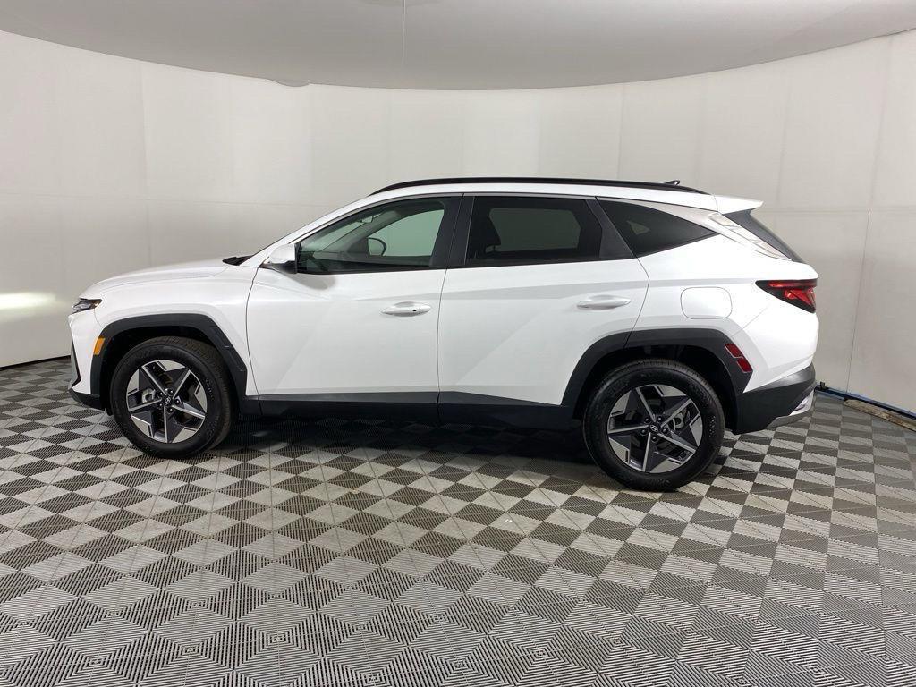 Used 2026 Serenity White Pearl Hyundai SEL image 12