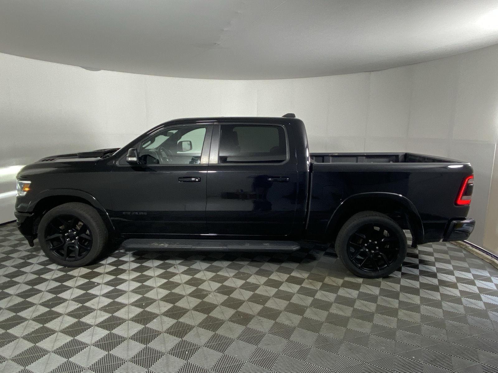 Used 2021 Diamond Black Crystal Pearlcoat Ram Laramie image 4