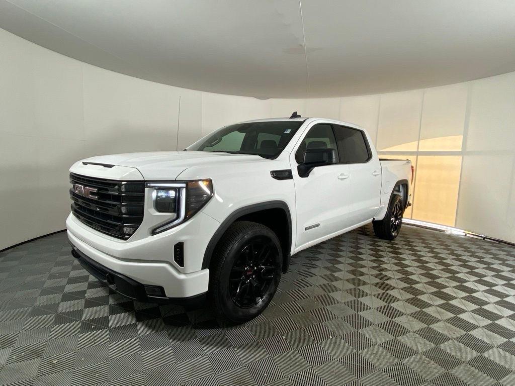 Used 2024 Summit White GMC Elevation image 11