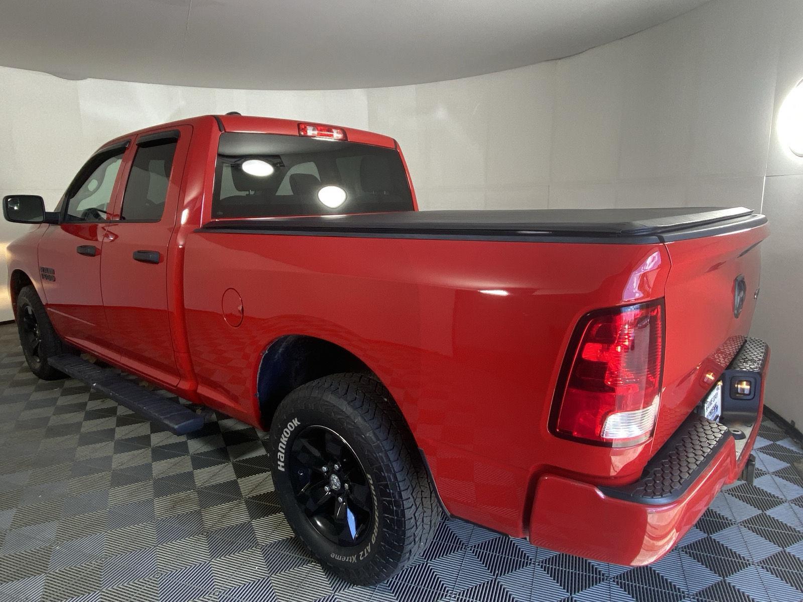 Used 2018 Flame Red Clearcoat Ram Express image 7
