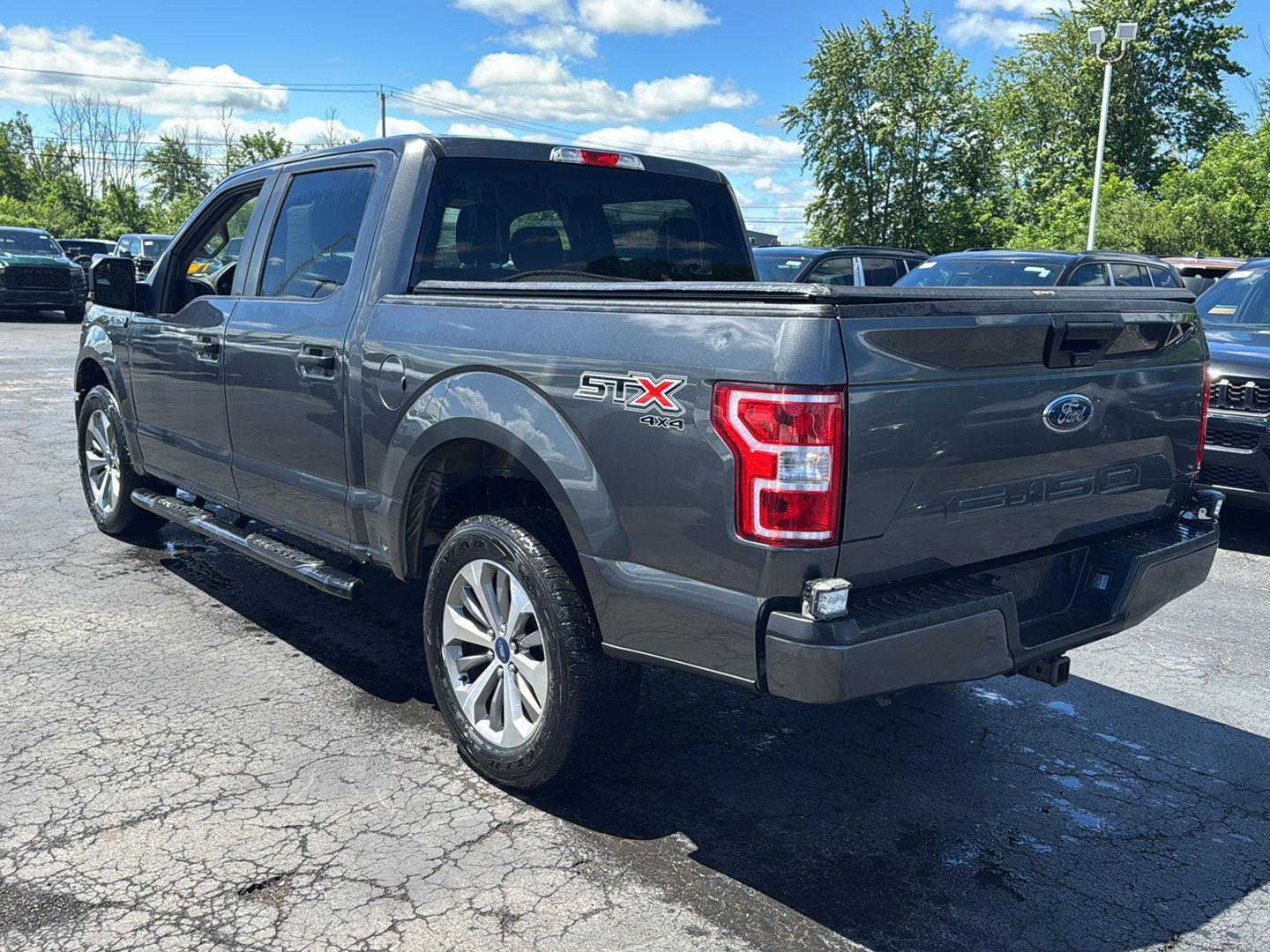 Used 2018 Magnetic Ford XL image 4