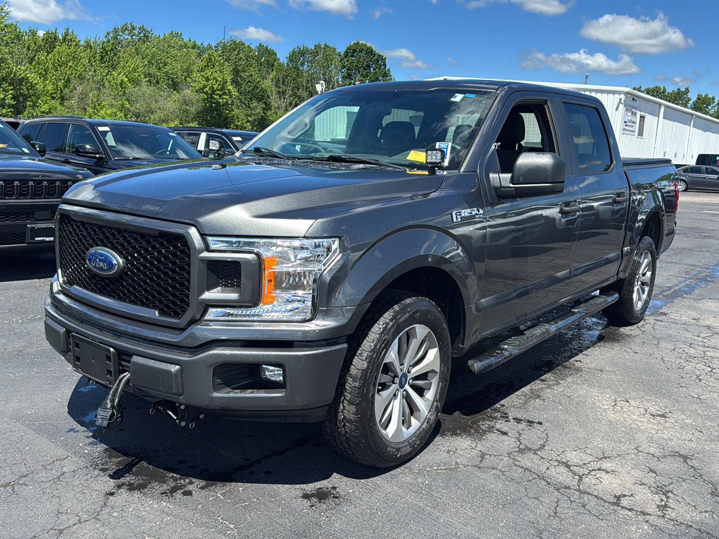 Used 2018 Magnetic Ford XL image 6