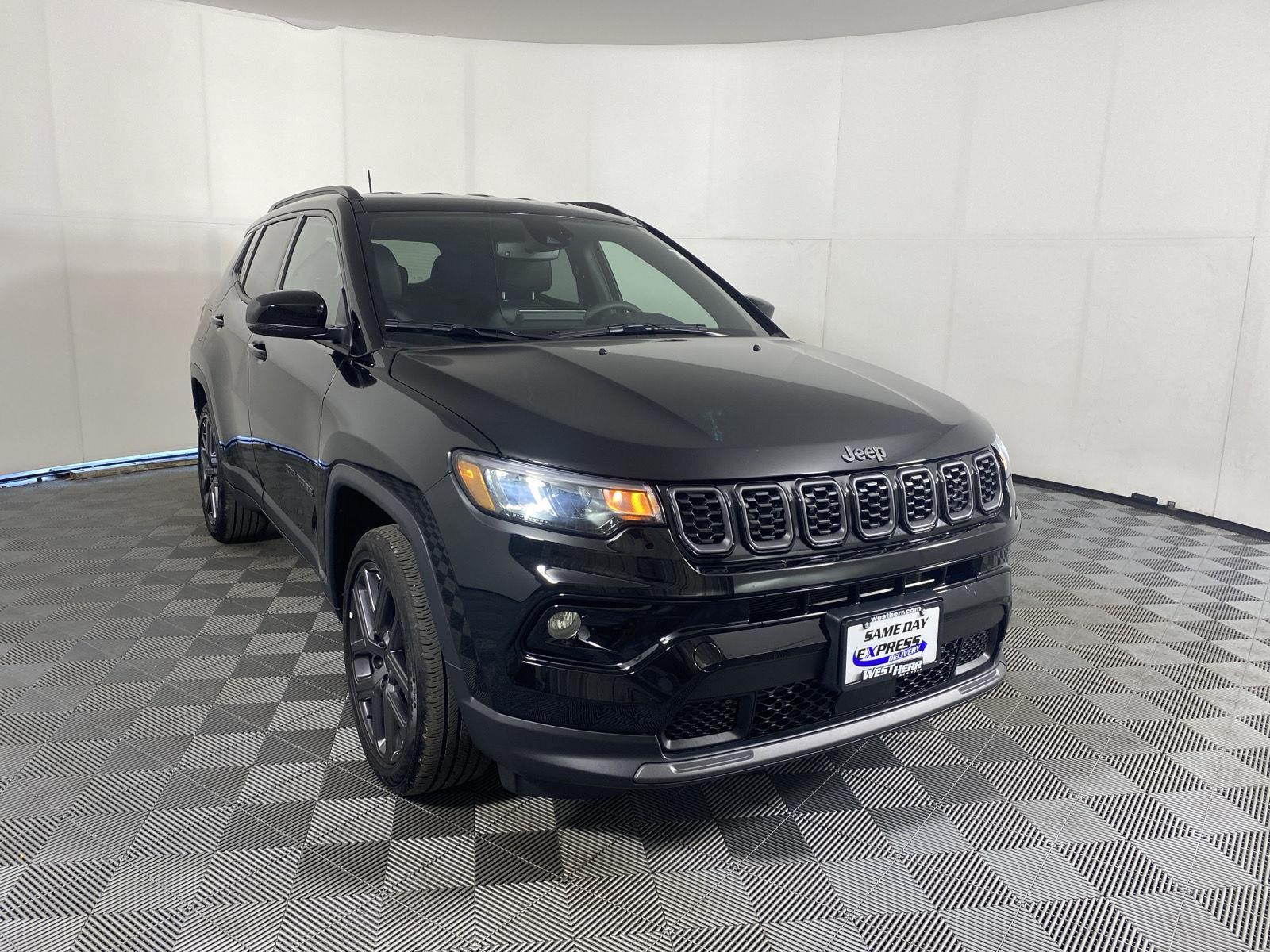 Used 2026 Diamond Black Crystal Pearlcoa Jeep Limited image 11