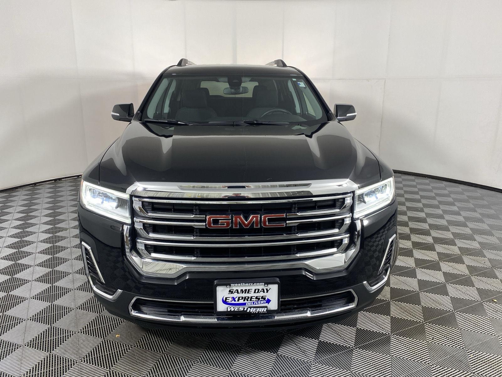 Used 2023 Ebony Twilight Metallic GMC SLE image 7