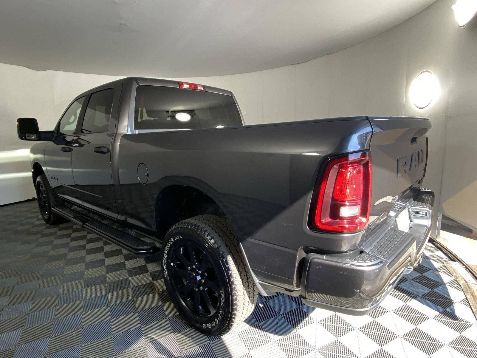 Certified Used 2025 Granite Crystal Metallic Clearcoat Ram Big Horn image 14
