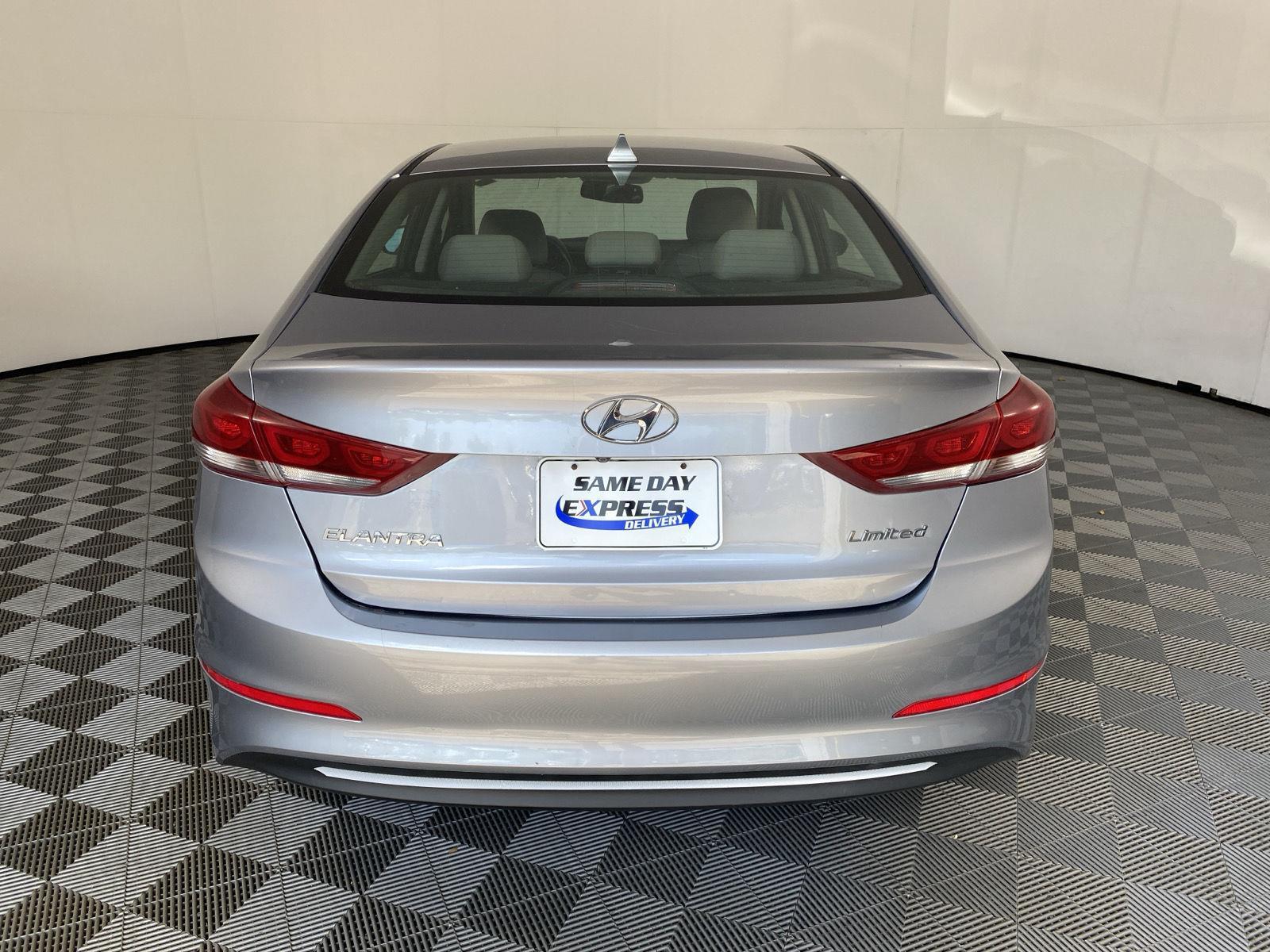 Used 2017 Shale Gray Metallic Hyundai Limited image 15