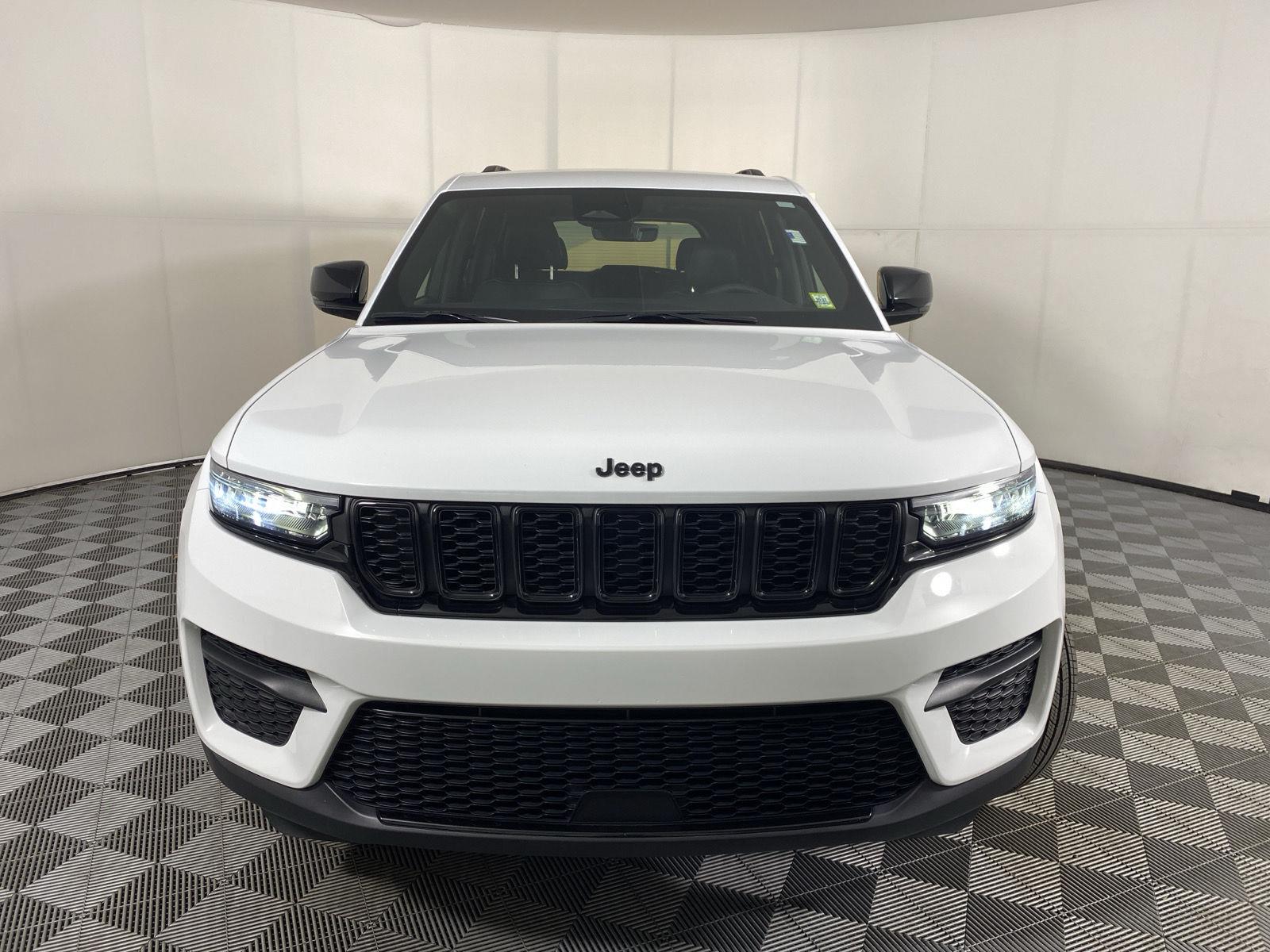 Certified Used 2025 Bright White Clearcoat Jeep Altitude image 8