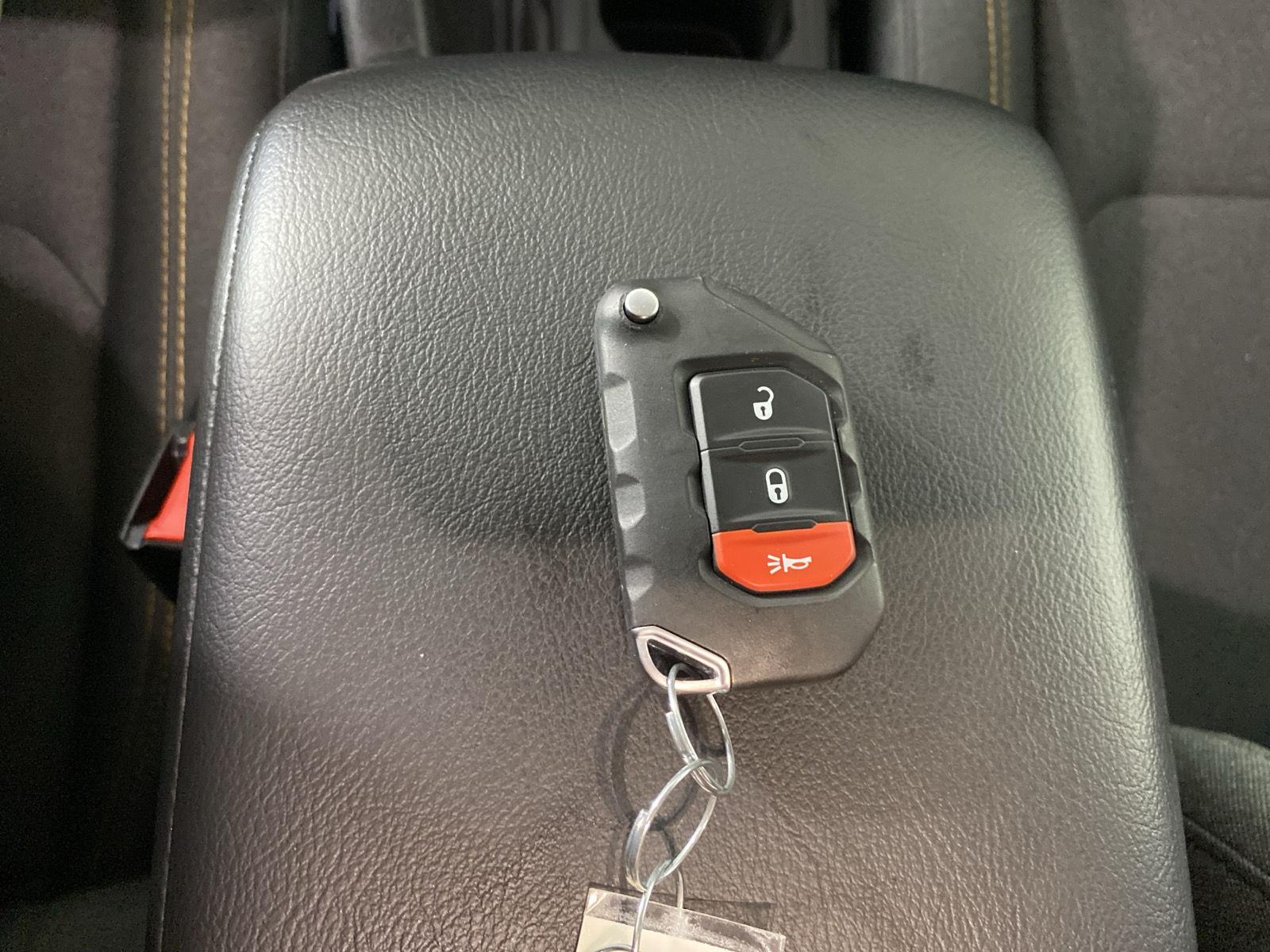 Used 2024 Hydro Blue Pearlcoat Jeep Sport S image 26