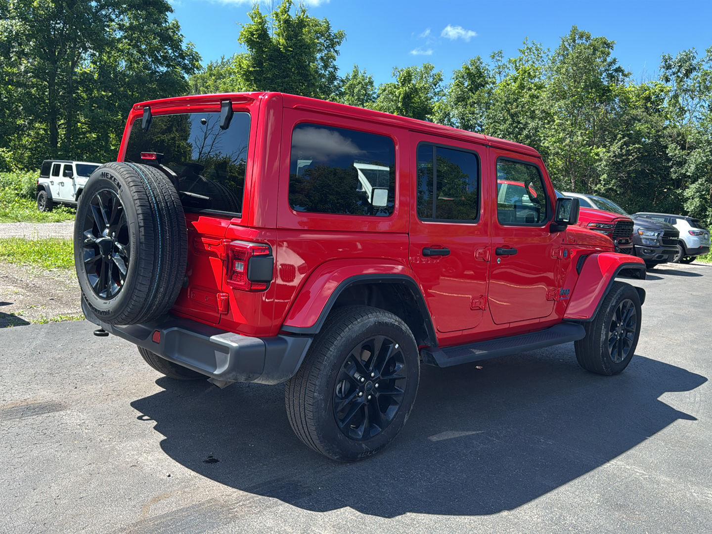 Used 2025 Firecracker Red Clearcoat Jeep Sahara image 6