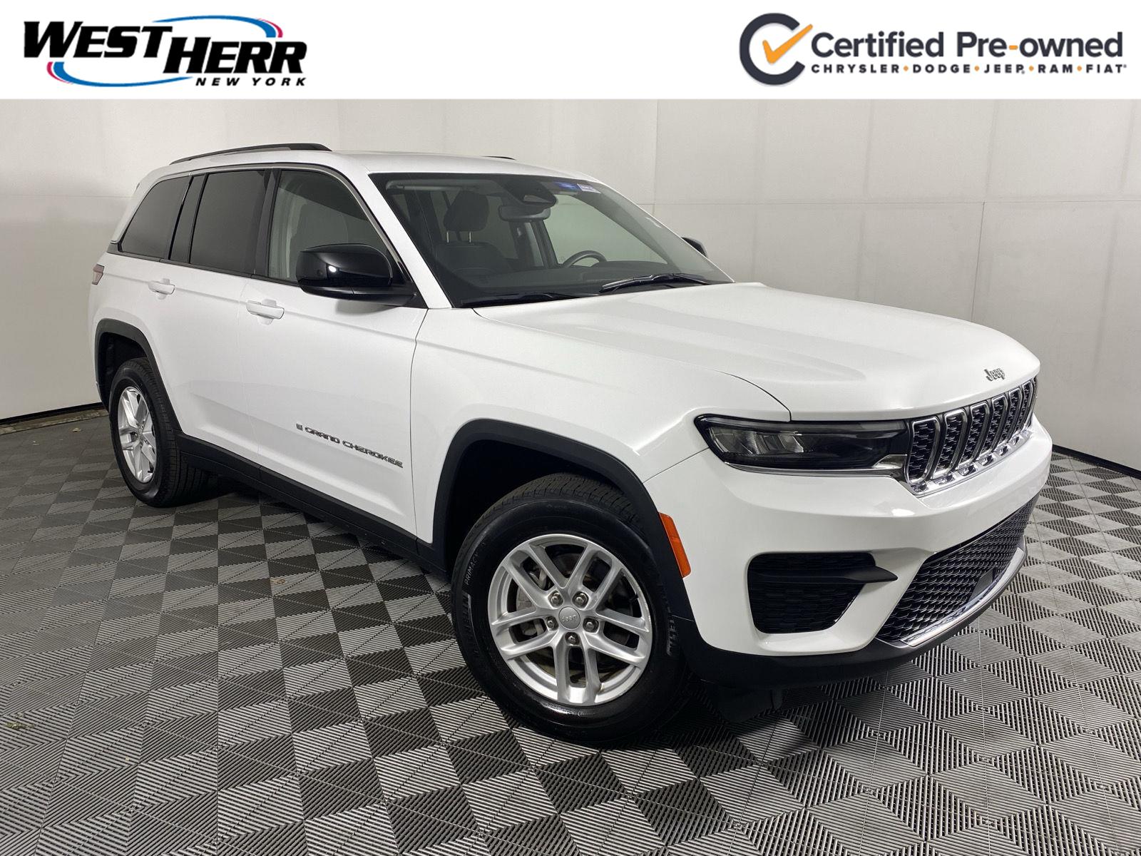 2023 Jeep Grand Cherokee Laredo