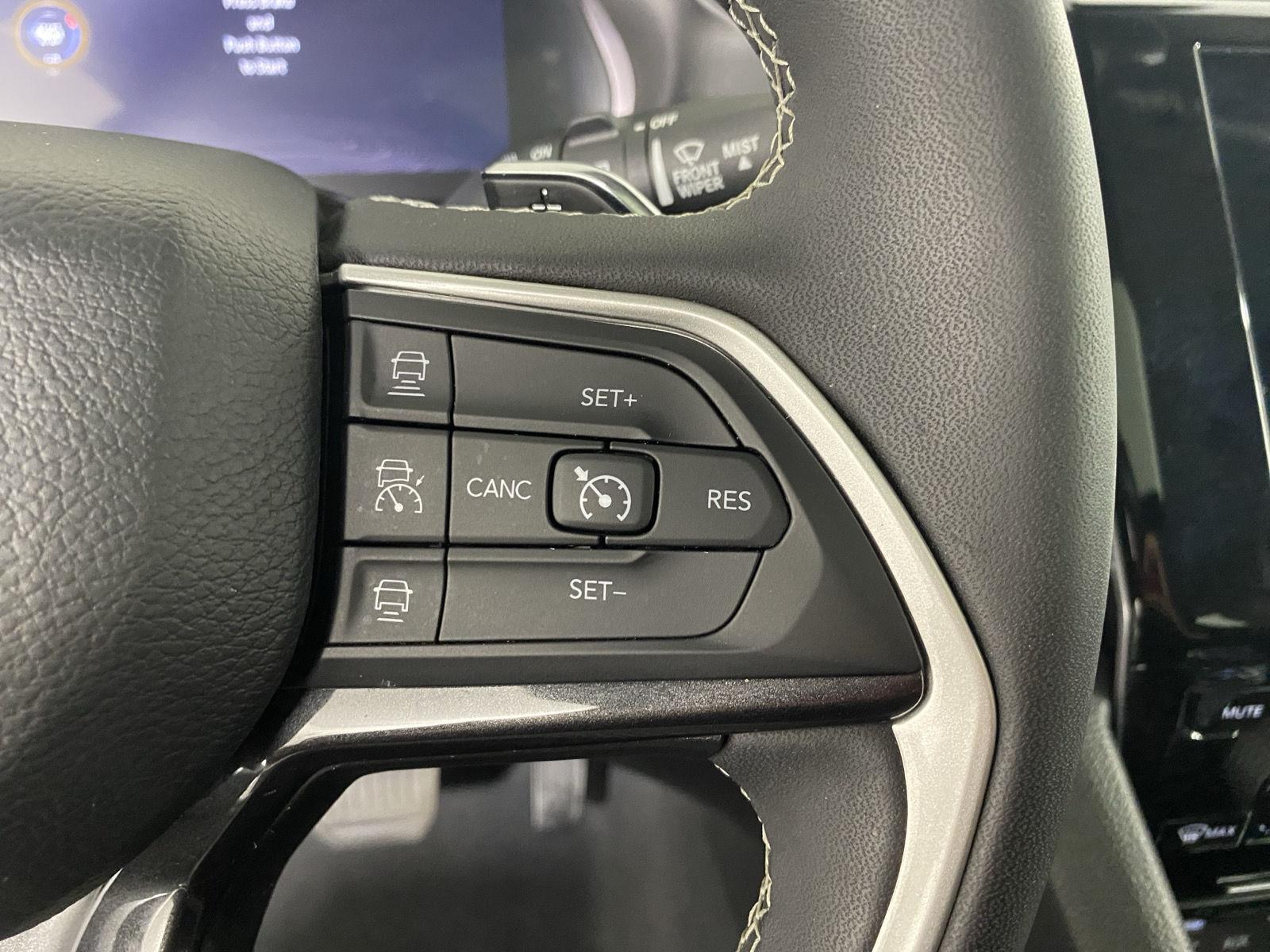 Used 2023 Bright White Clearcoat Jeep Laredo image 17