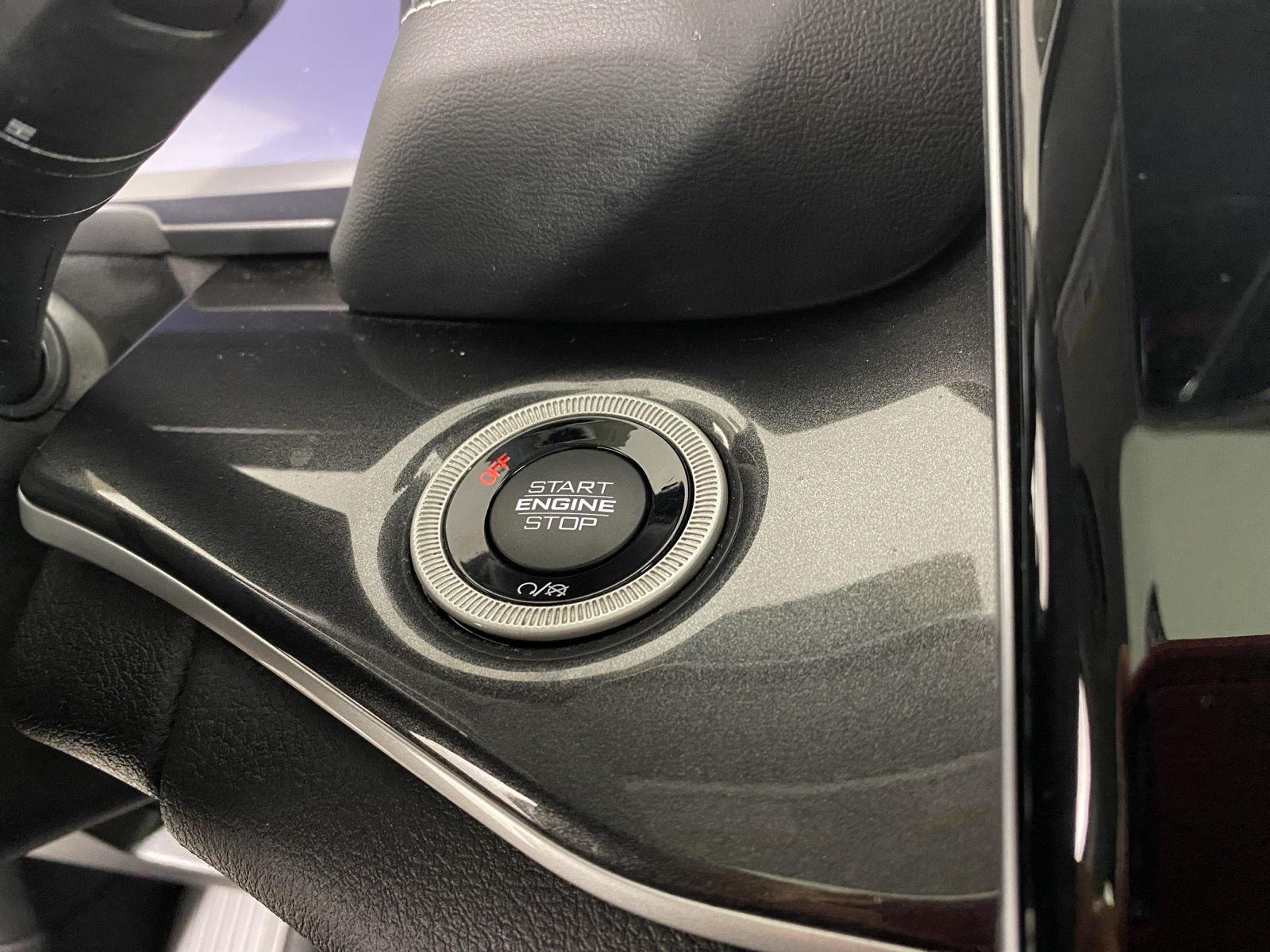 Used 2023 Bright White Clearcoat Jeep Laredo image 19
