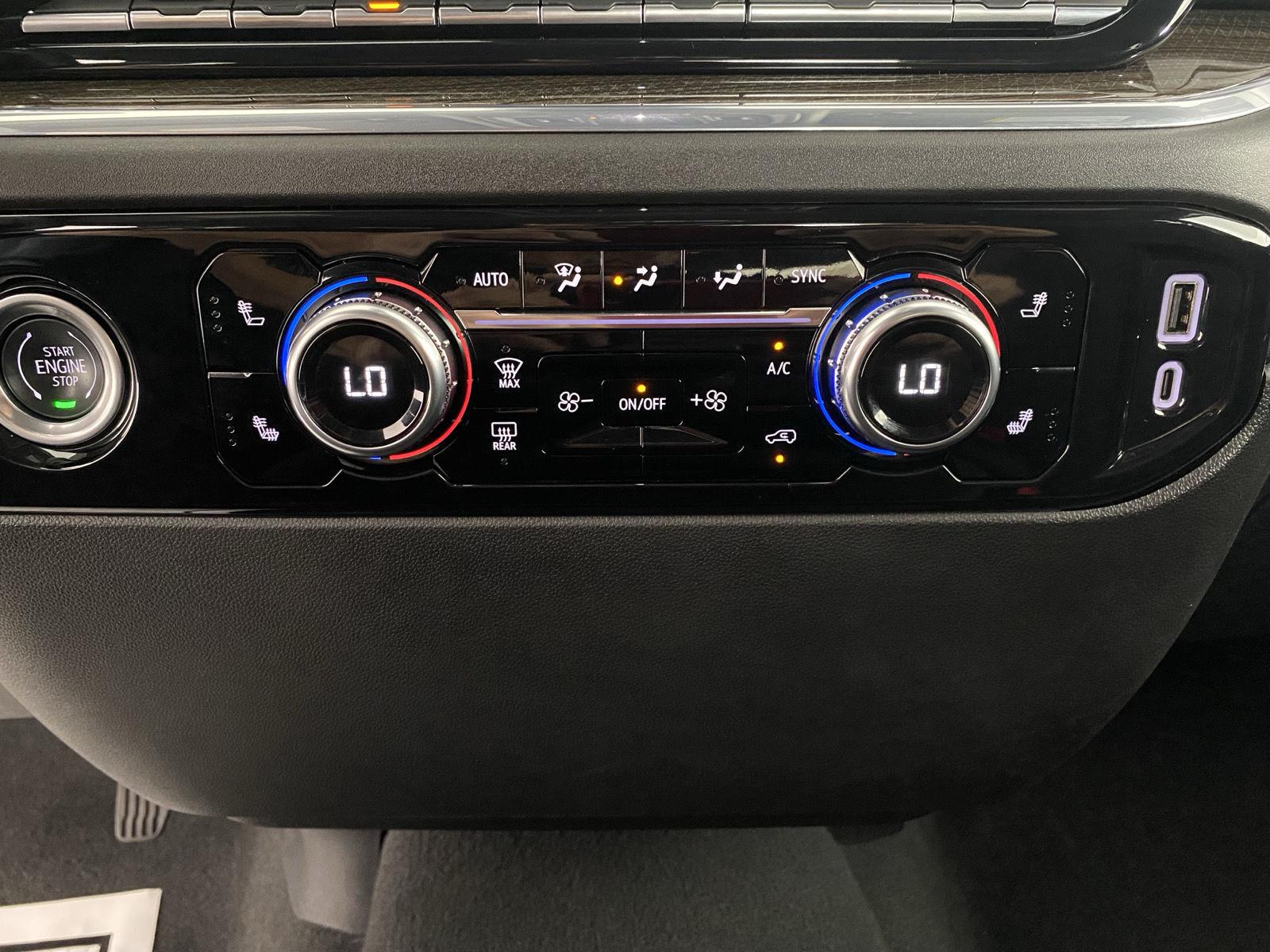 Used 2024 Summit White GMC Elevation image 20