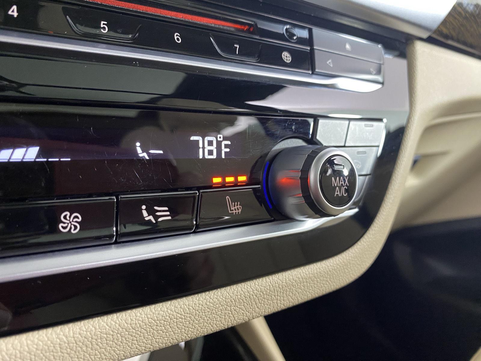 Used 2018 Alpine White BMW xDrive30i image 6