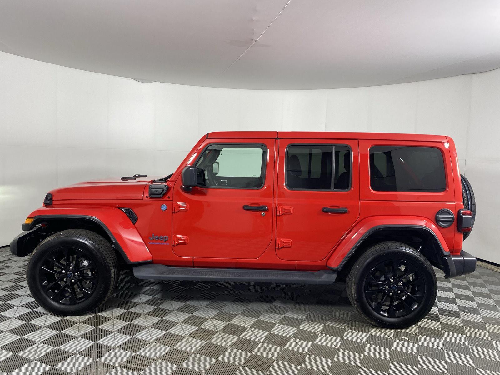 Used 2025 Firecracker Red Clearcoat Jeep Sahara image 15