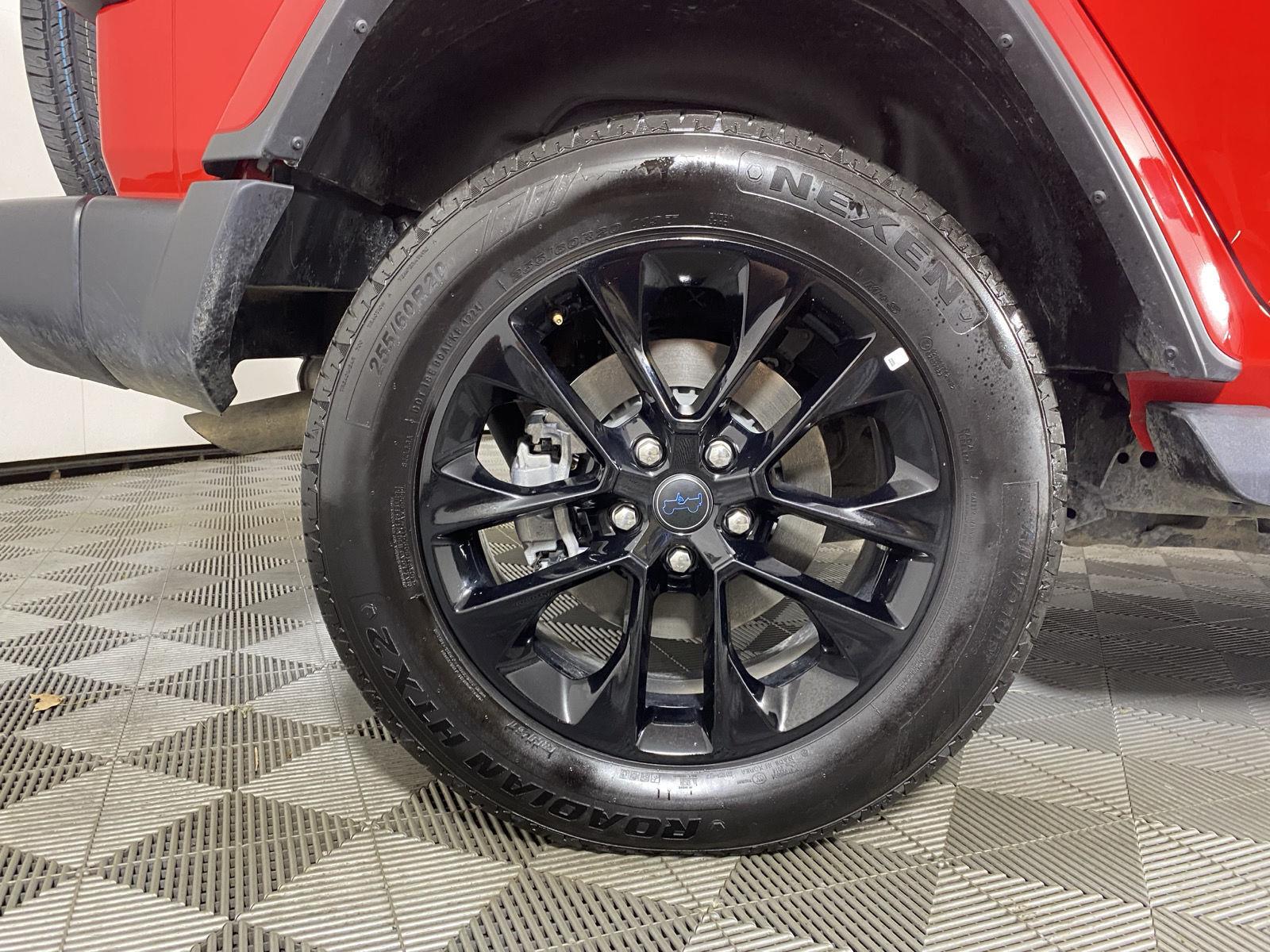 Used 2025 Firecracker Red Clearcoat Jeep Sahara image 20