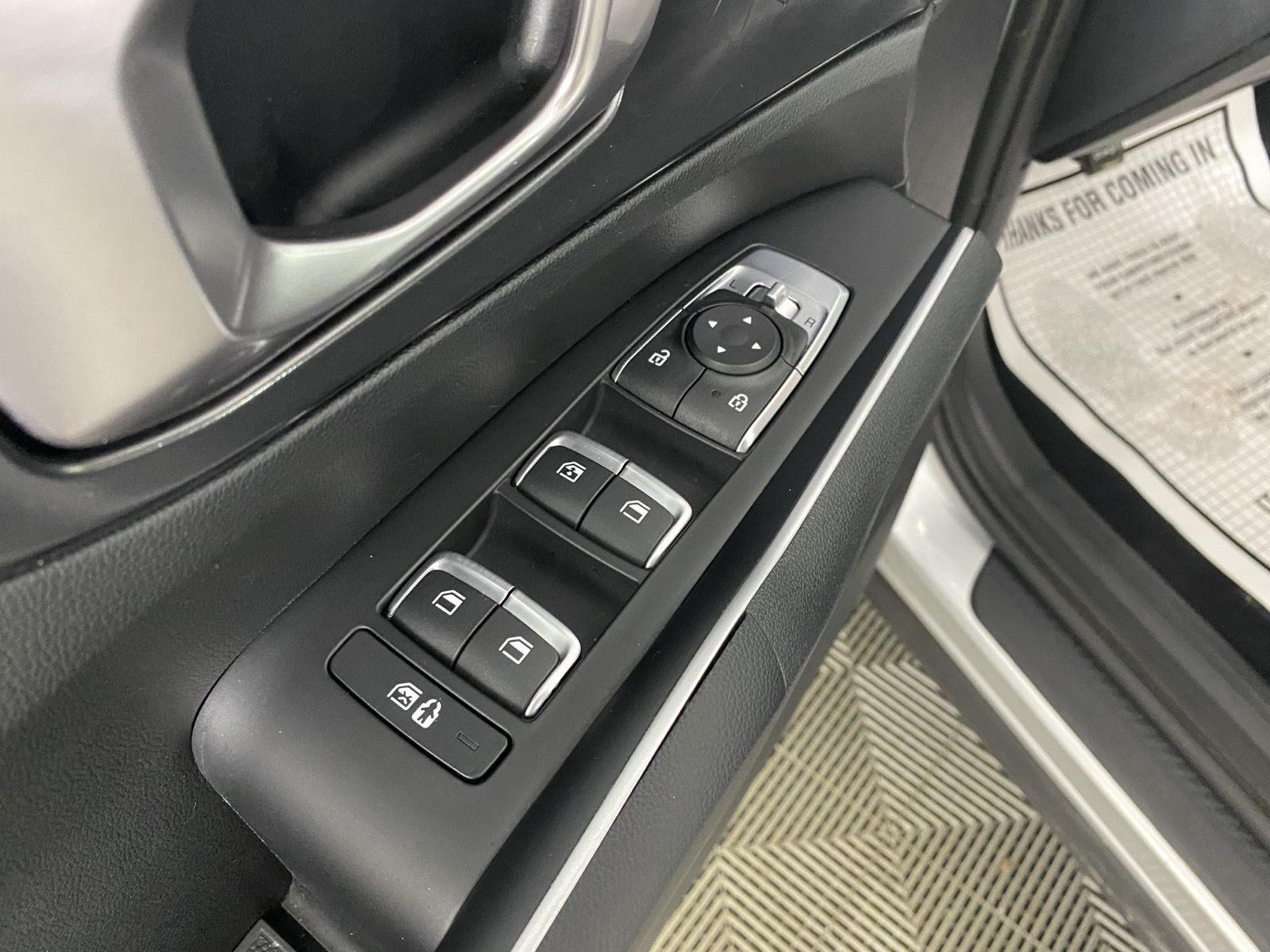 Used 2021 Sparkling Silver Kia S image 13