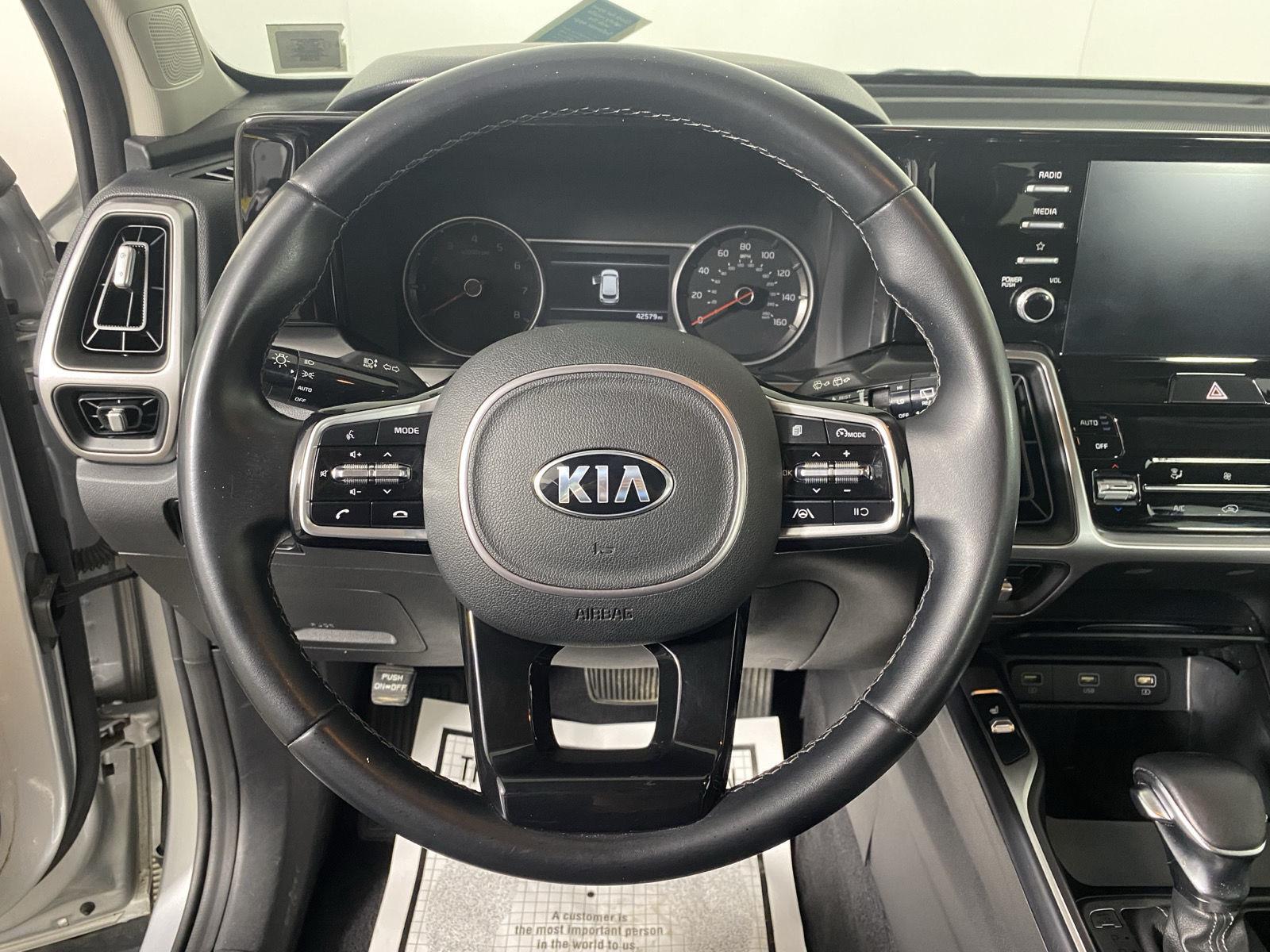 Used 2021 Sparkling Silver Kia S image 14
