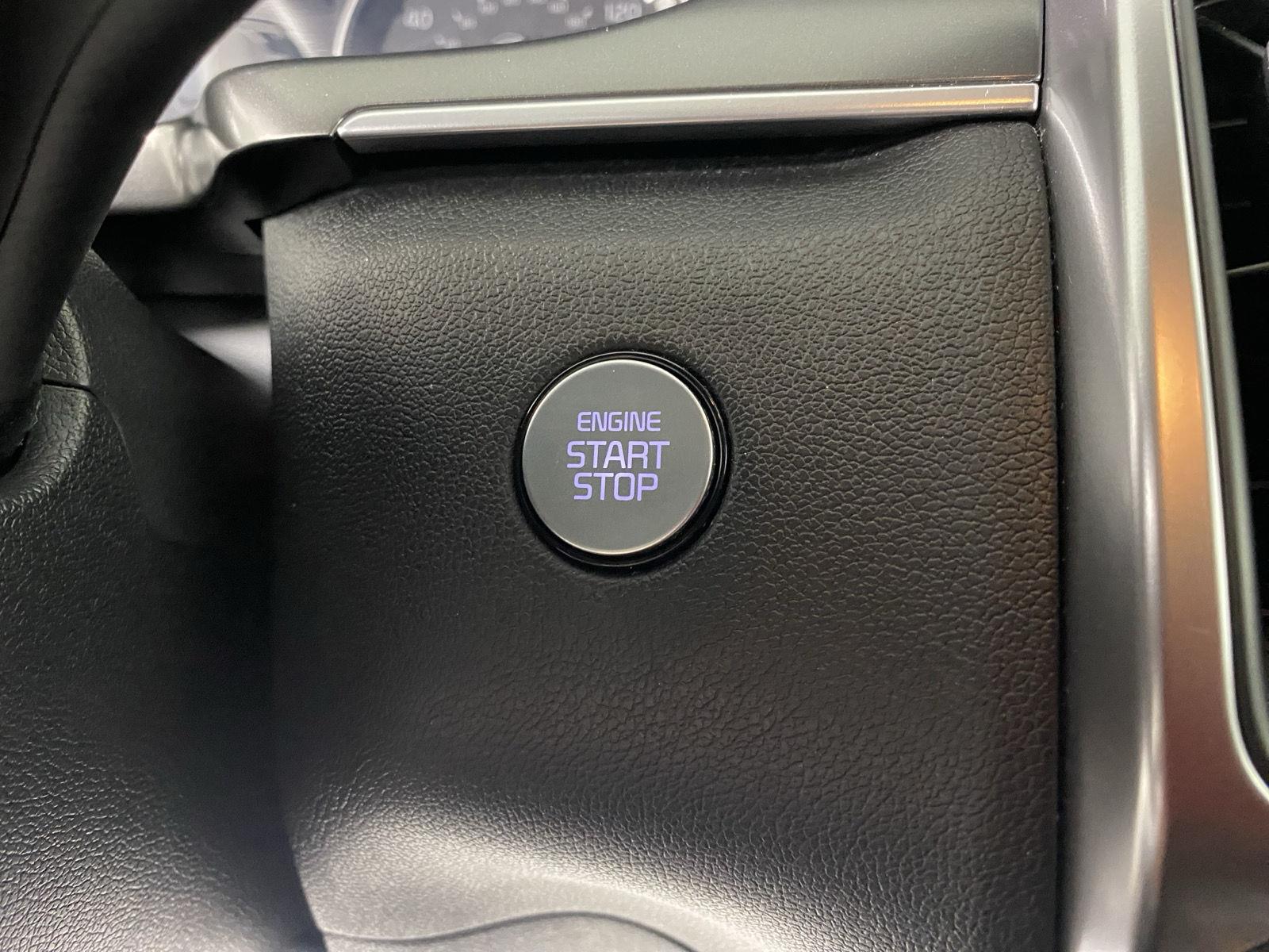 Used 2021 Sparkling Silver Kia S image 17