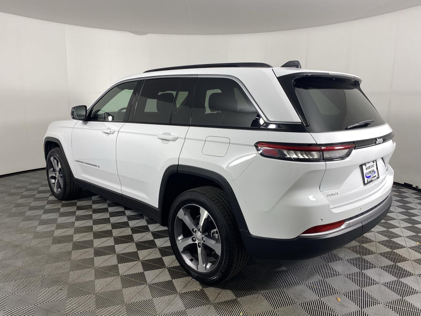Certified Used 2026 Bright White Clearcoat Jeep Limited image 10