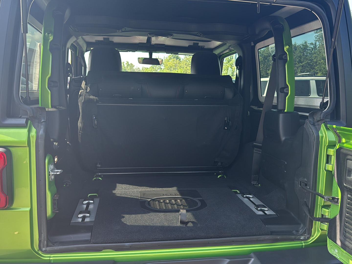 Used 2018 Mojito! Clearcoat Jeep Rubicon image 14