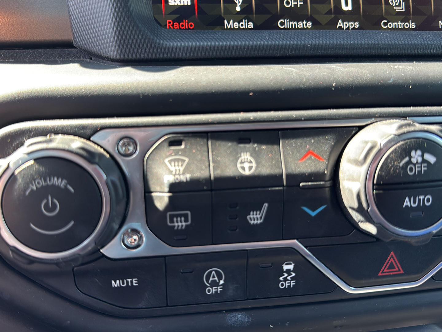 Used 2018 Mojito! Clearcoat Jeep Rubicon image 2