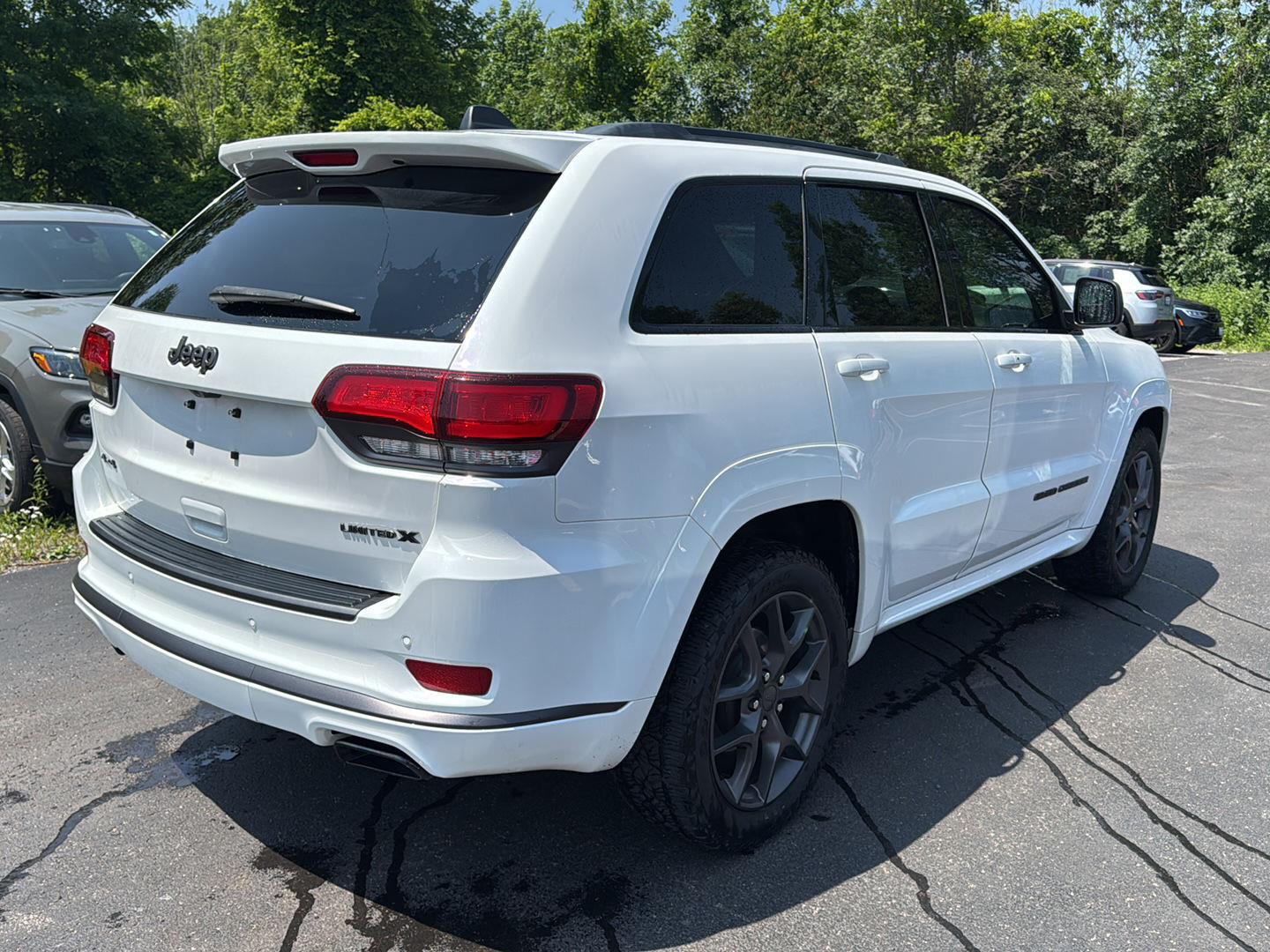 Used 2020 Bright White Clearcoat Jeep Limited X image 3