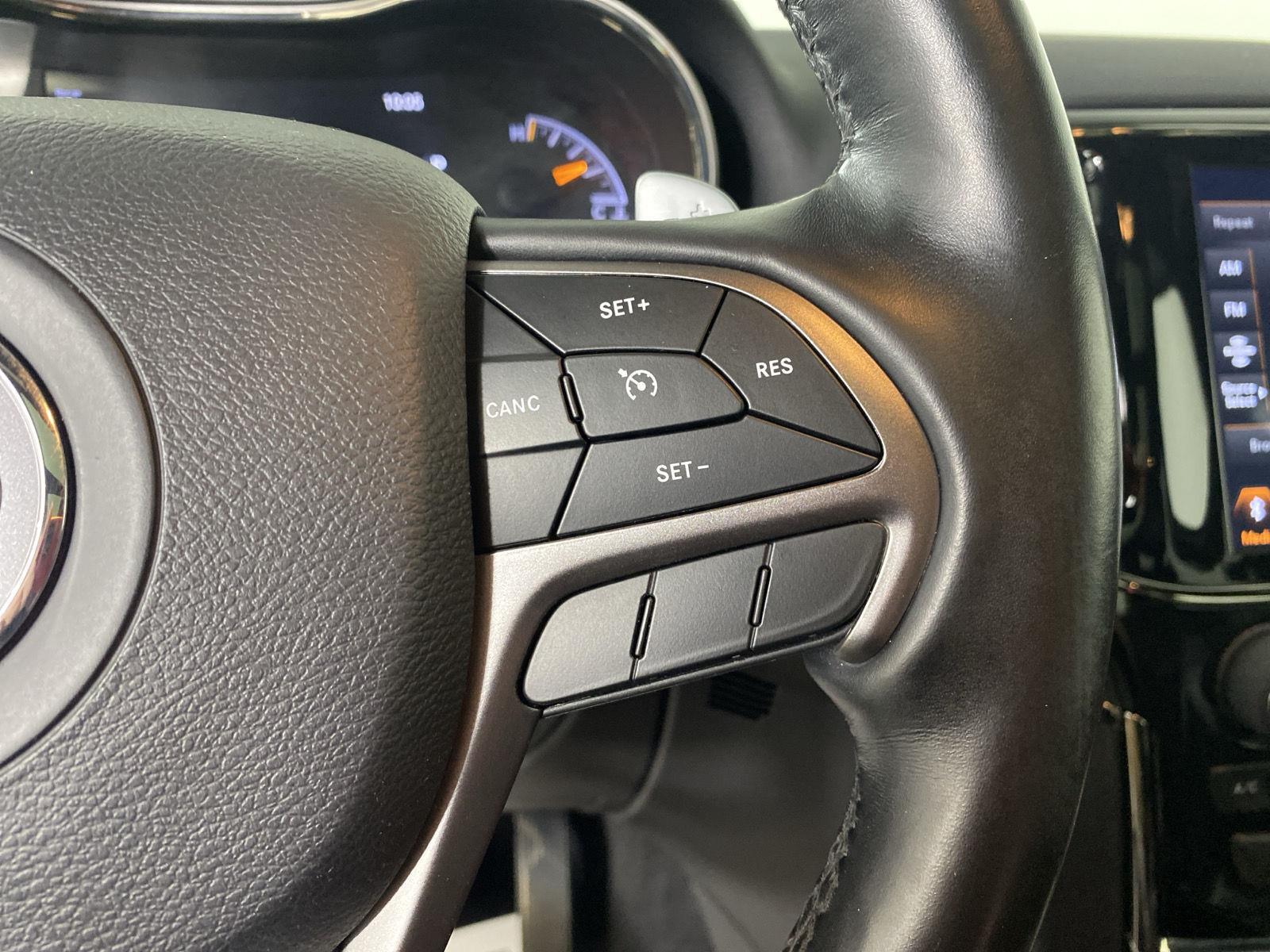Used 2020 Bright White Clearcoat Jeep Limited X image 17