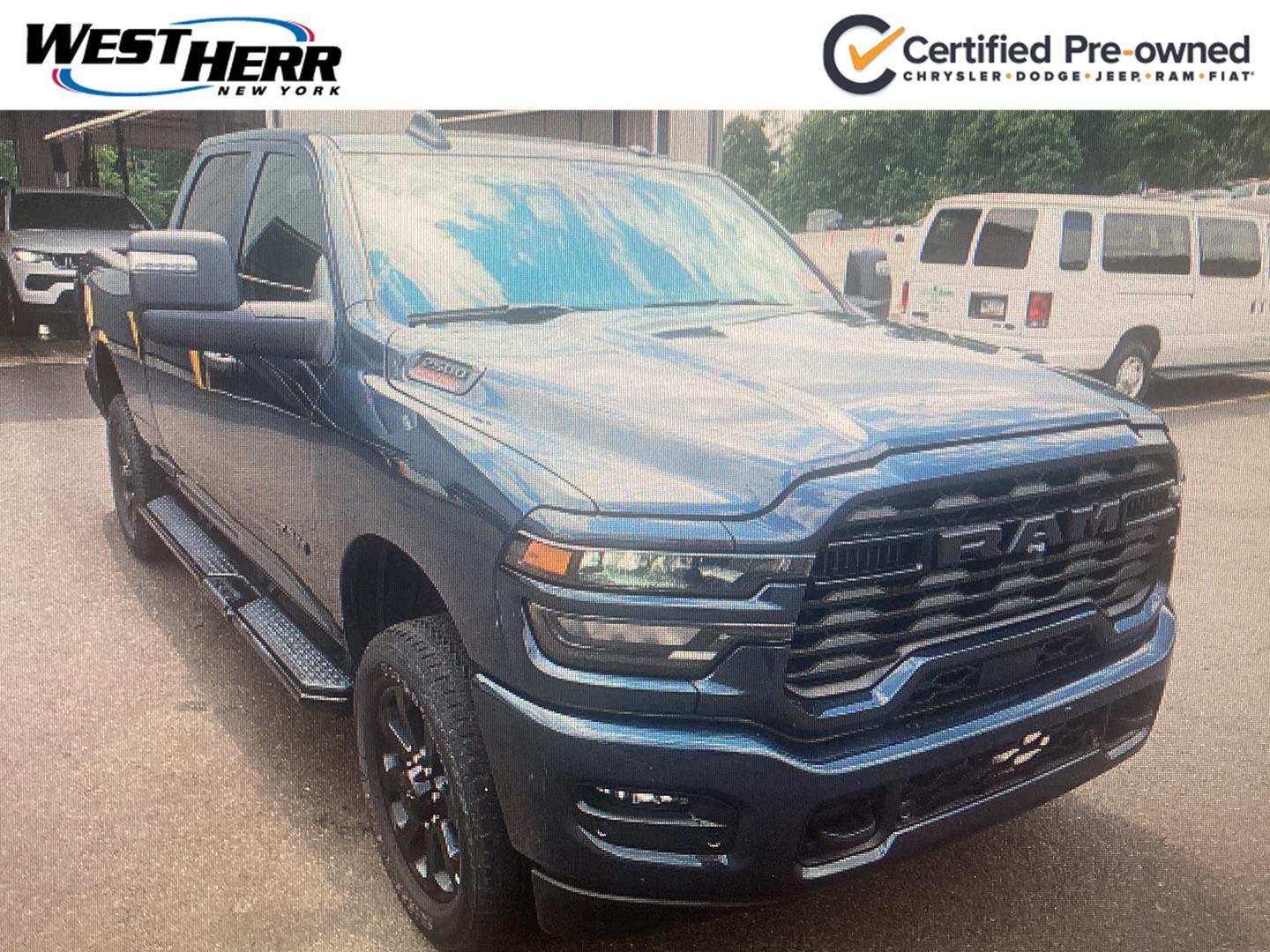 2025 RAM 2500 Big Horn Crew Cab 4WD