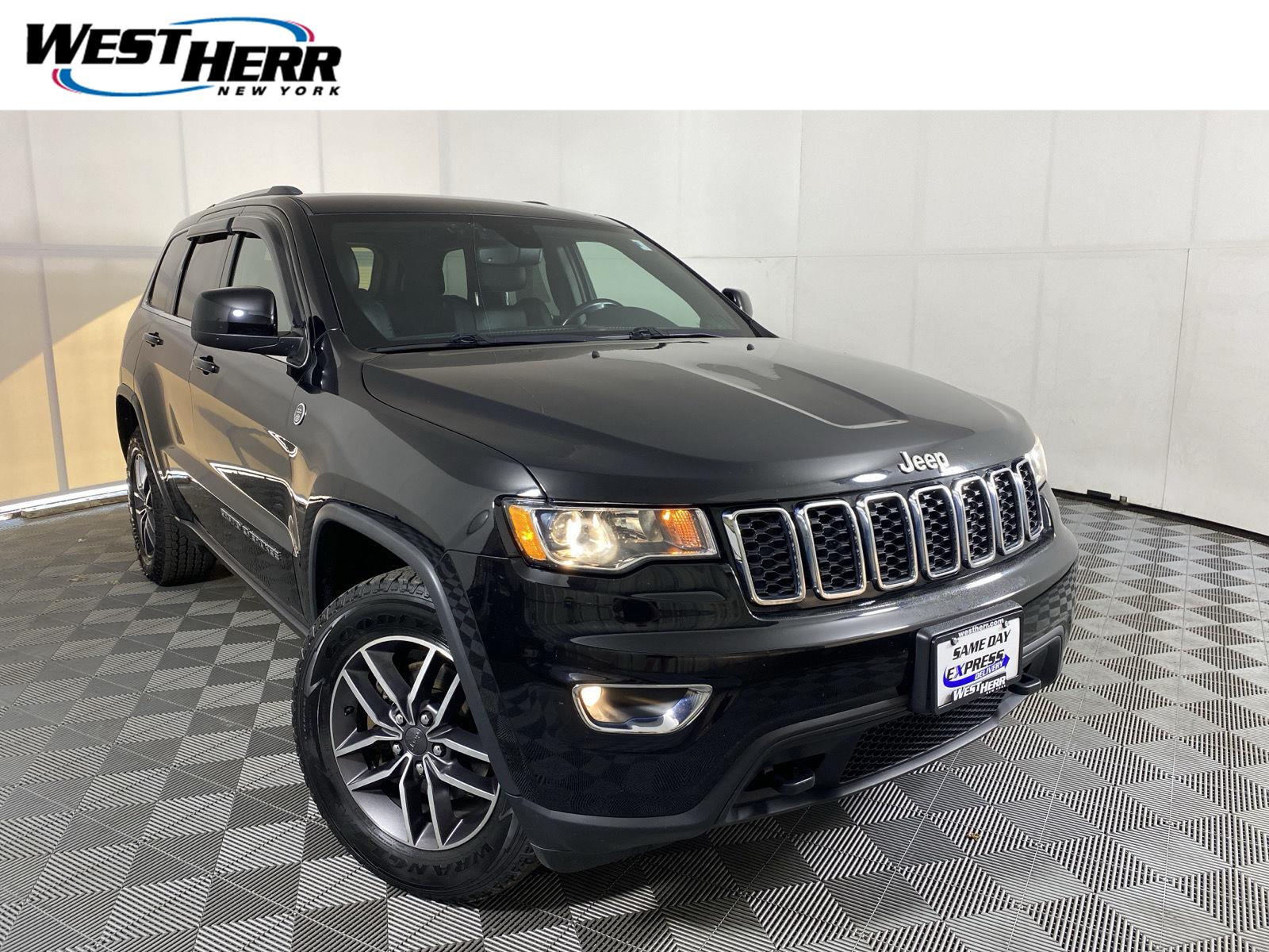 Diamond Black Crystal Pearlcoat 2020 Jeep Grand Cherokee SUV / Crossover Four-Wheel Drive 8-Speed Automatic