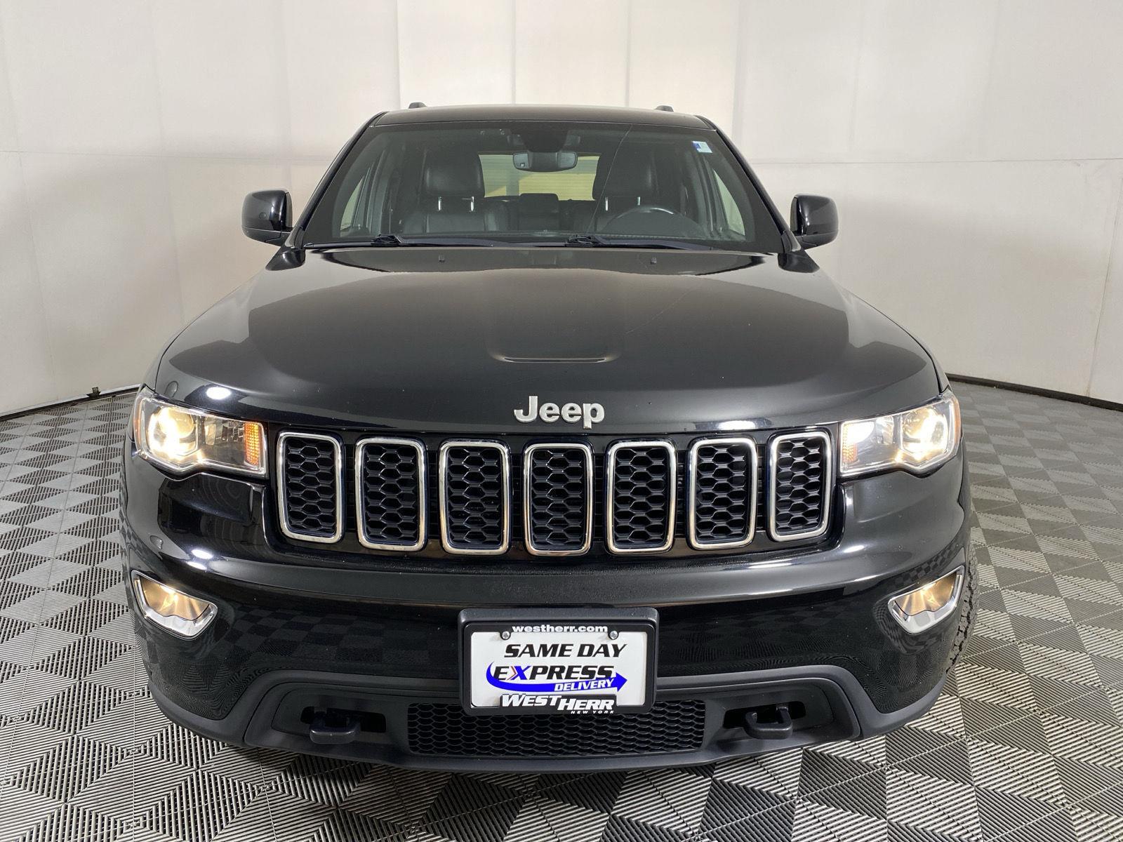 Used 2020 Diamond Black Crystal Pearlcoat Jeep North image 7