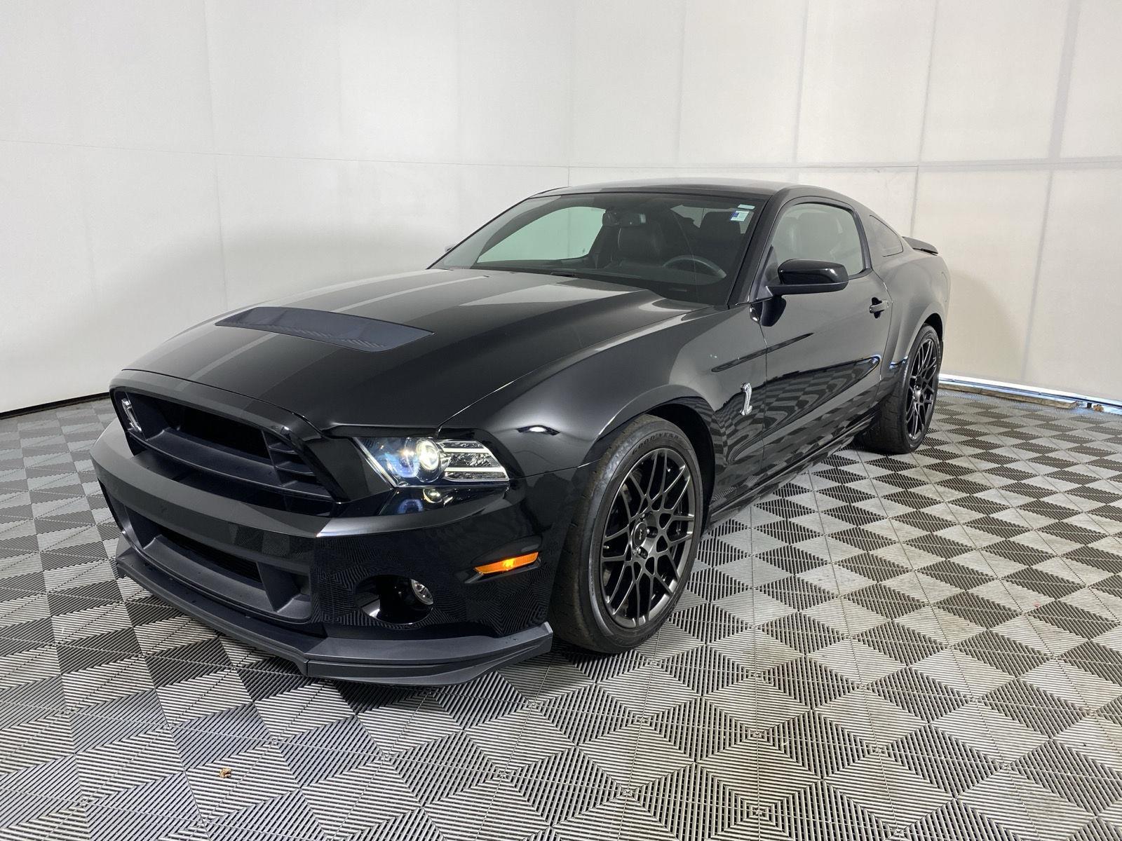 Used 2014 Black Ford Shelby GT500 image 8