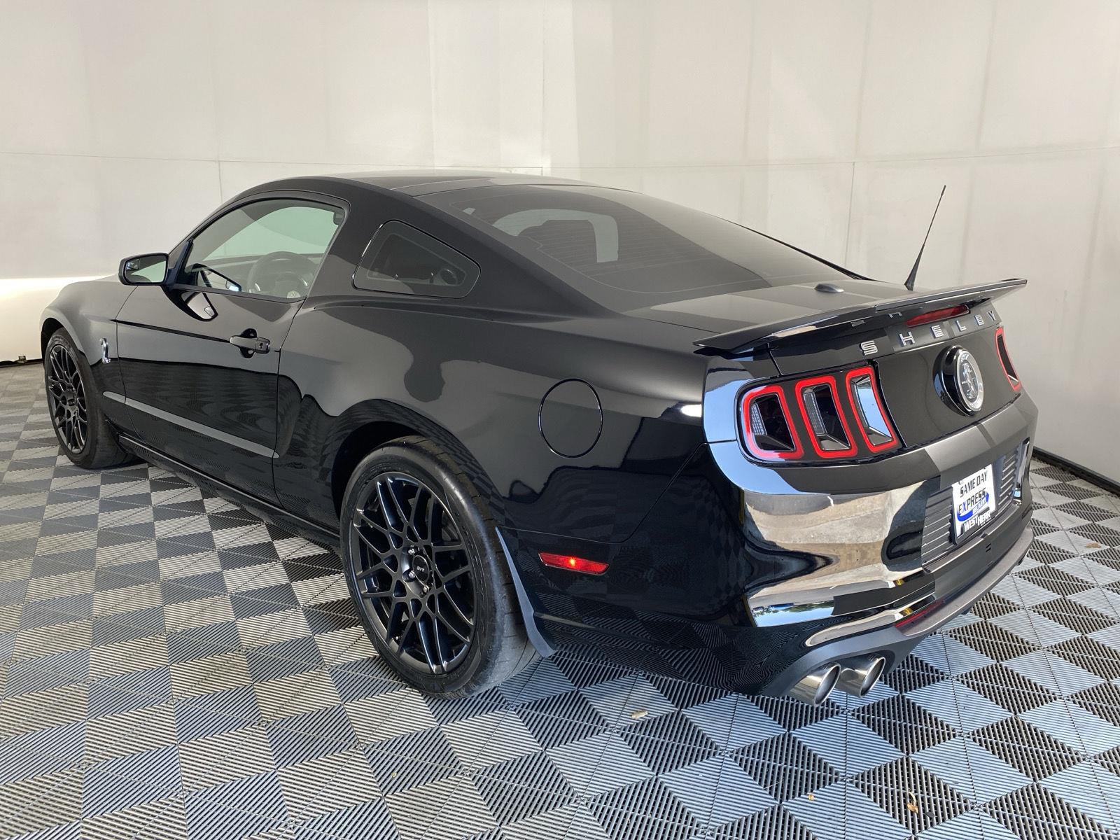 Used 2014 Black Ford Shelby GT500 image 12