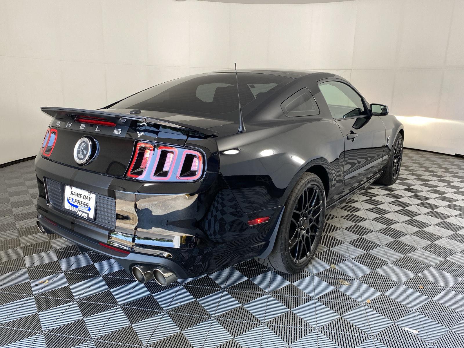 Used 2014 Black Ford Shelby GT500 image 5